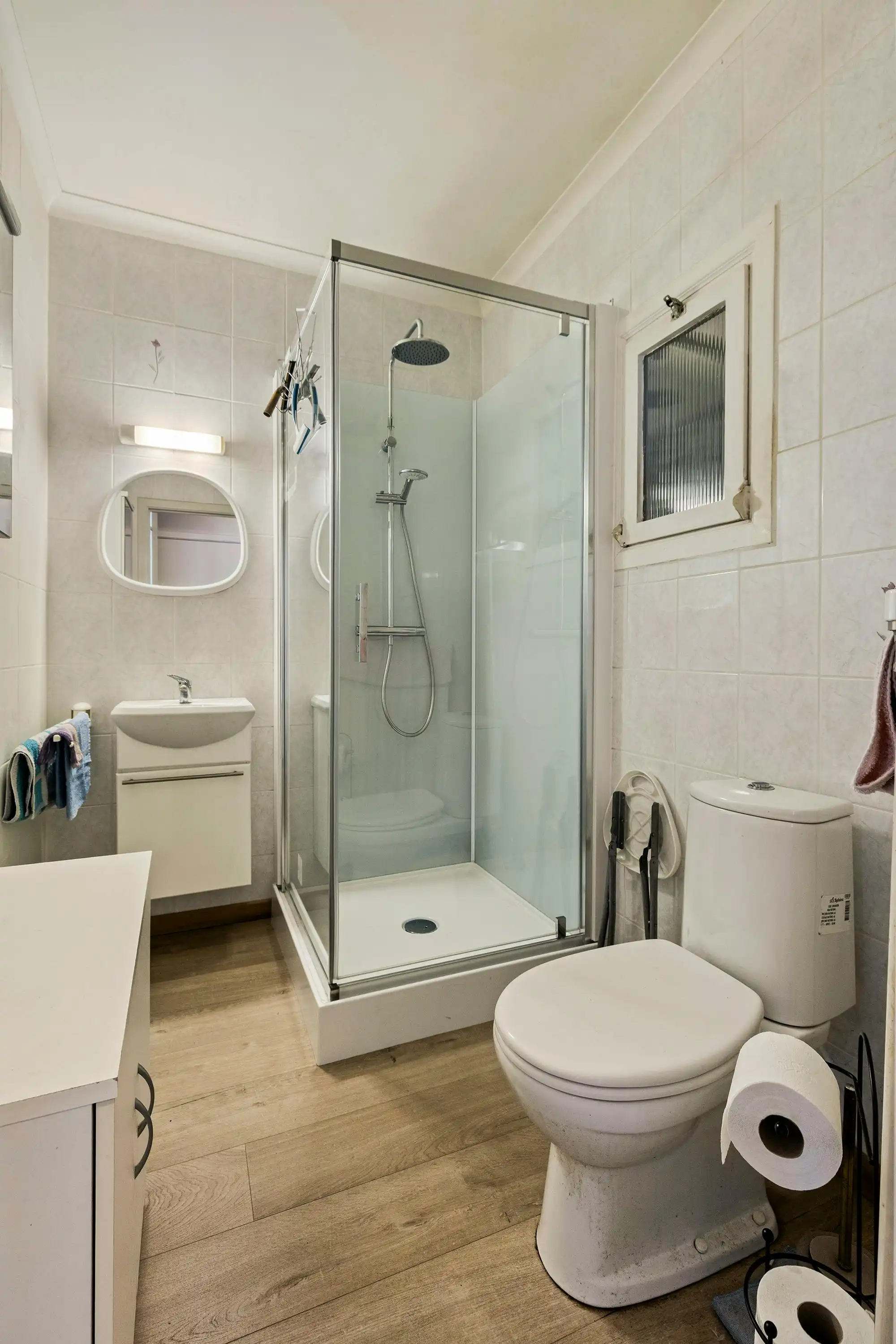 Lichtrijk en ruim appartement met terras te koop in Roeselare foto 9
