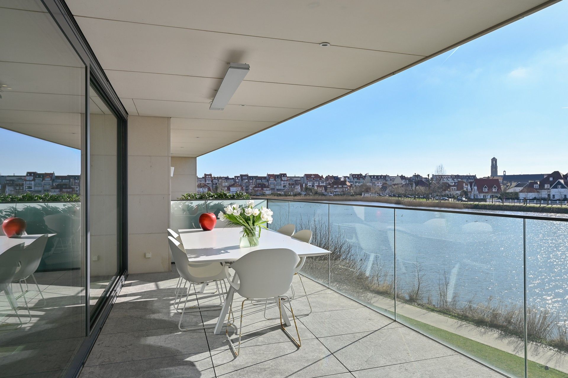 La Réserve - Uniek appartement met iconisch zicht op het Zegemeer te Knokke foto 5