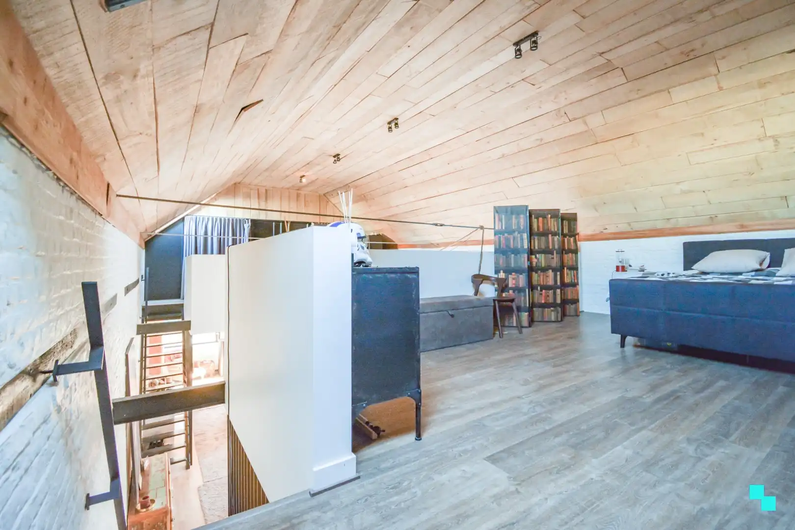 Rustig gelegen, unieke loft pal in het centrum van Roeselare foto 14