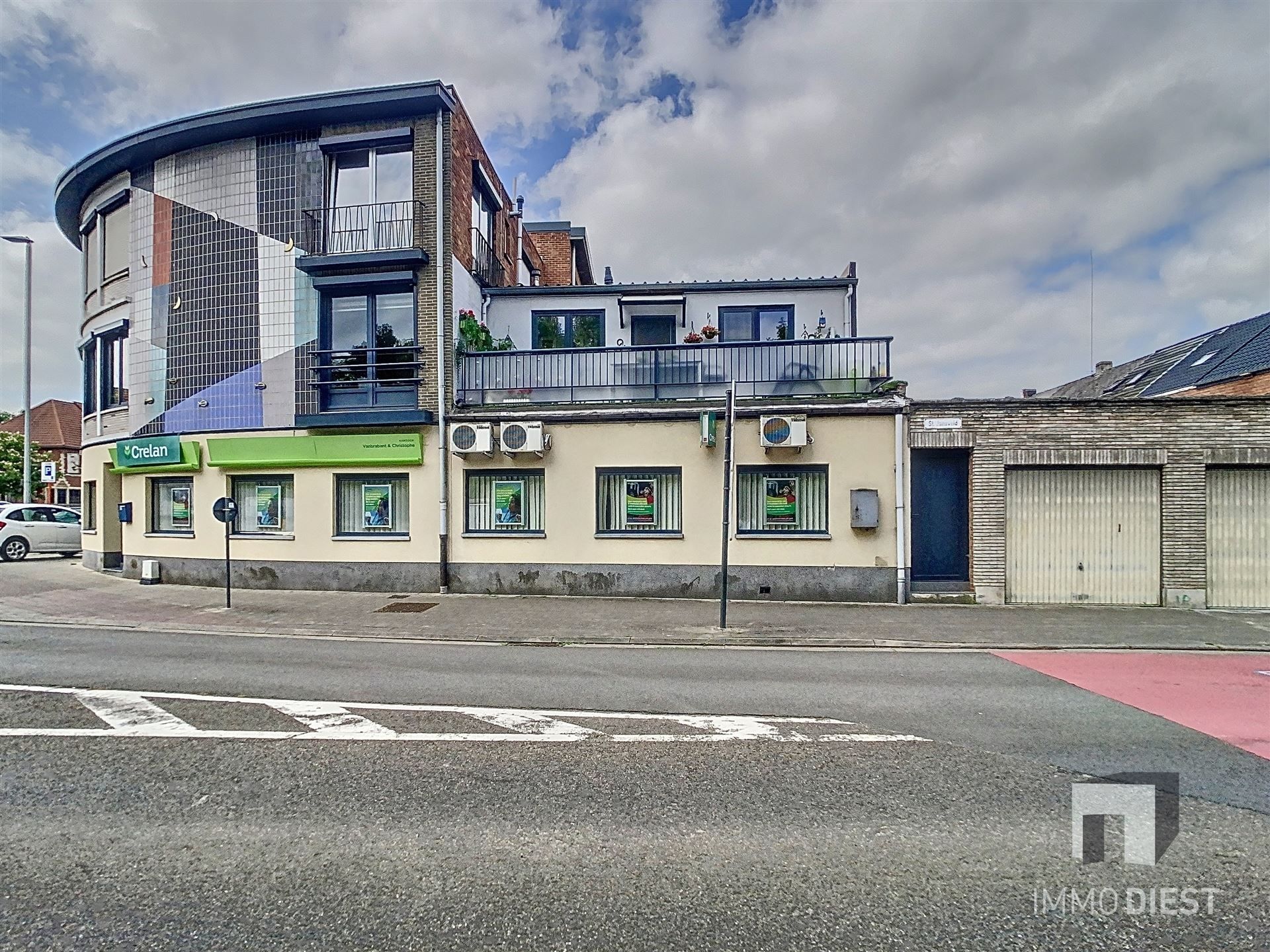 Gelijkvloers kantoorpand op strategische ligging  foto 32