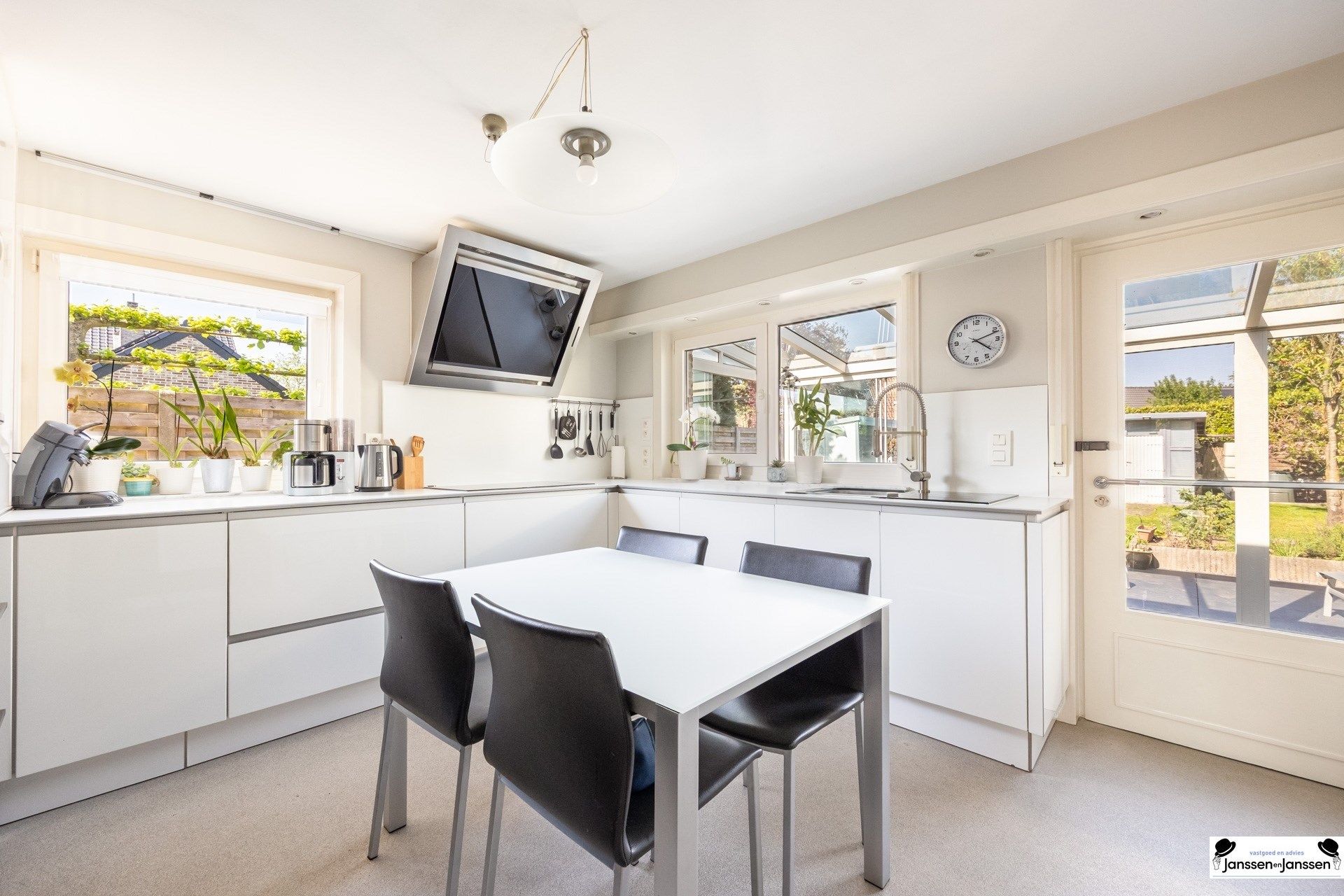 Ruime, lichtrijke en energiezuinige woning te koop EPC B (118) foto 8