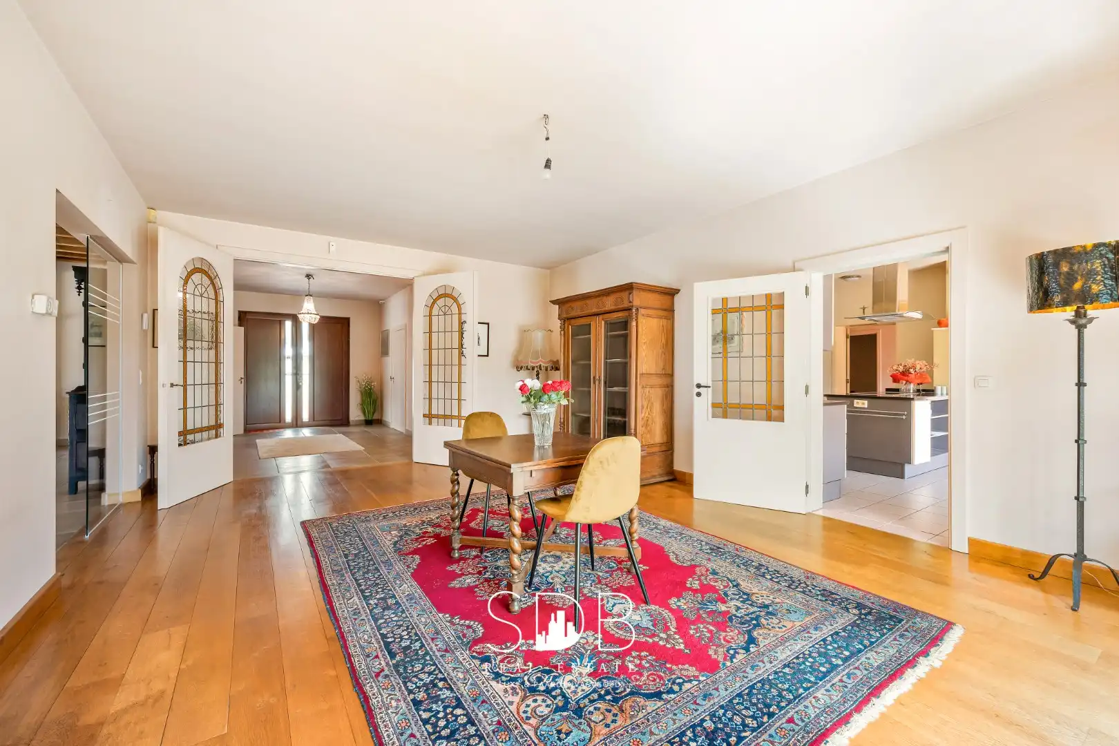 Hedendaagse villa met gezinstuin en graslanden op 7.496m² foto 10