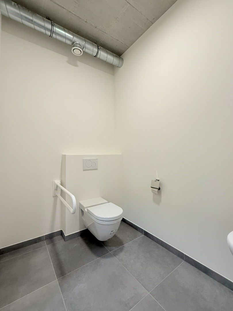 Instapklare kantoorruimte met topligging in Heverlee foto 11