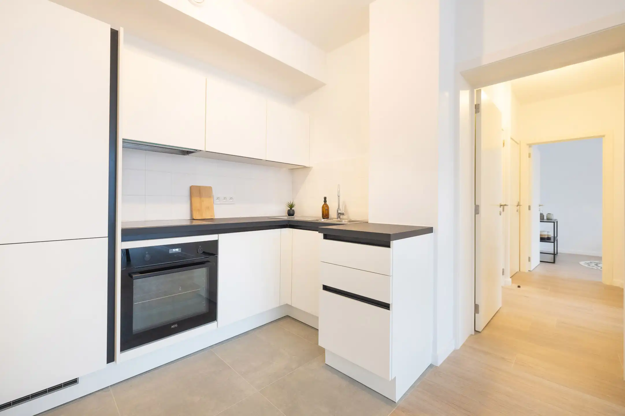 2slpks verhuurd, +-4% rendement + verhuurbeheer inbegrepen foto 7