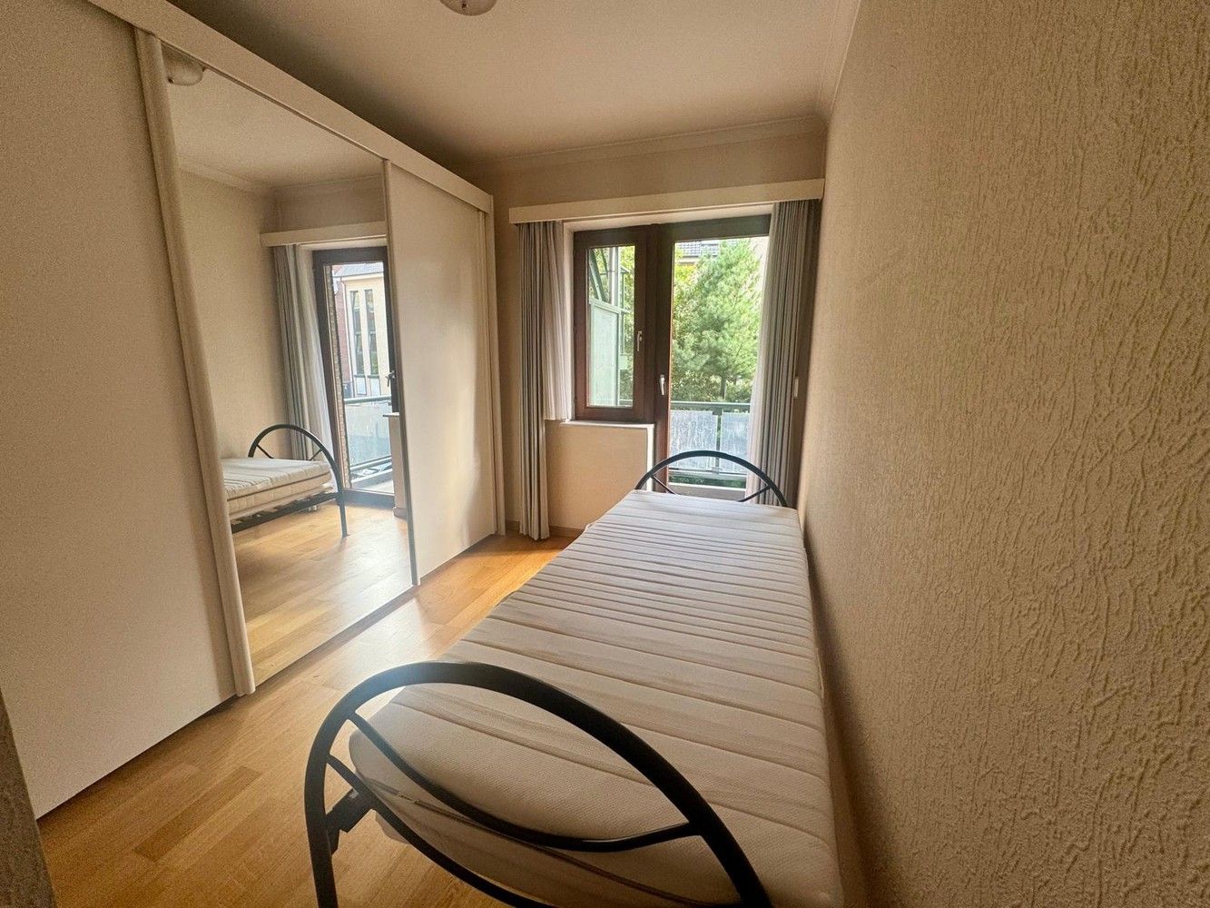 RUIM APPARTEMENT MET TWEE TERRASSEN foto 8