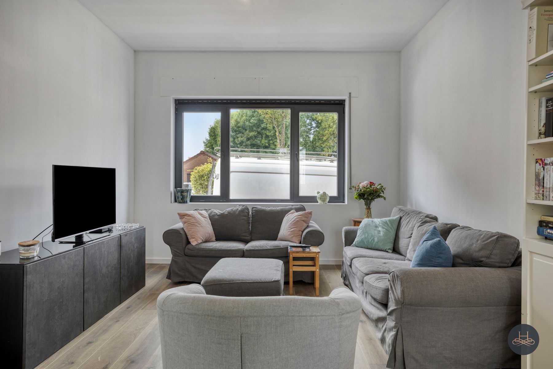 Pas gerenoveerde woning op een aangename locatie foto 9