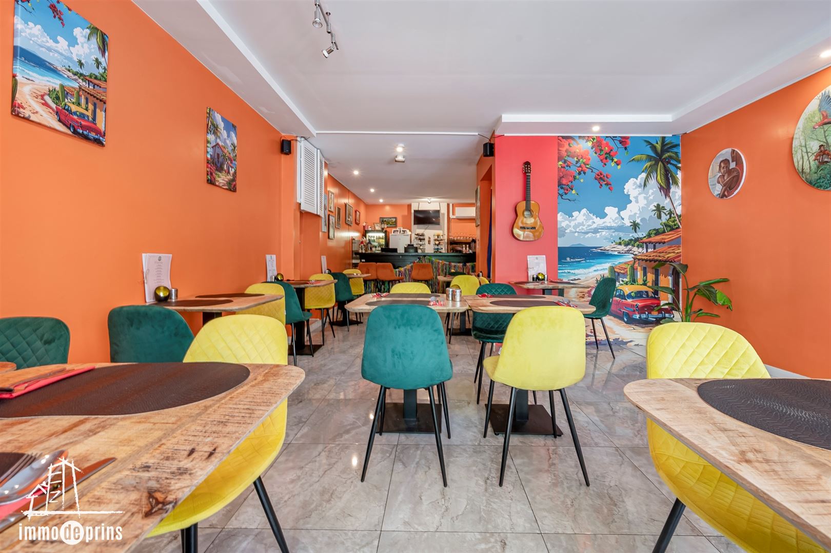 Opbrengsteigendom winkel met woonst +aanpalende woning foto 3