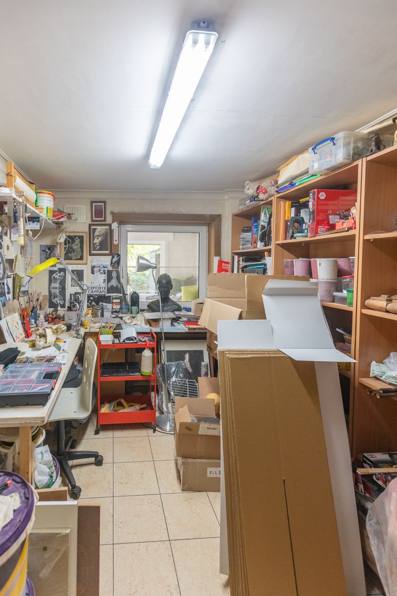 Residentieel gelegen, ruime woning met 3 slaapkamers, bureau, ruime garage, gezellige tuin...(zonnepanelen, thuisbatterij, energielabel C...) foto 18