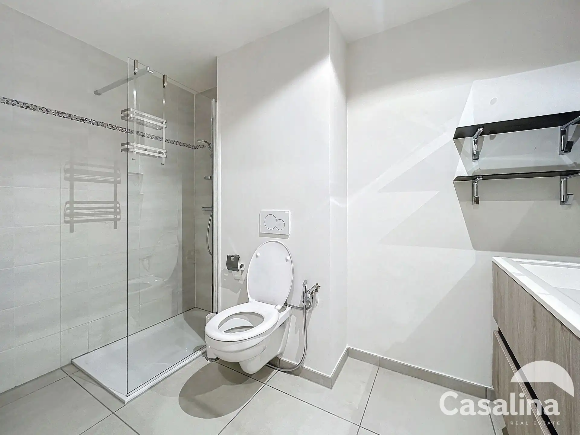 Twee slaapkamer appartement op gelijksvloers met ruim terras foto 8