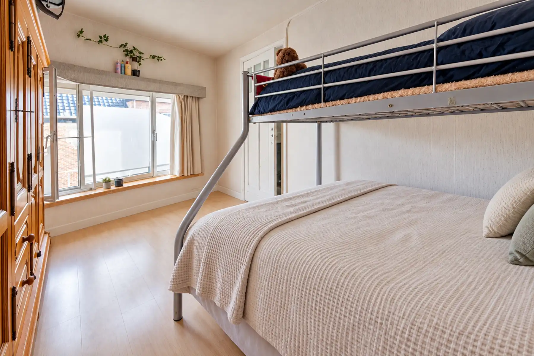 Halfopen bebouwing met potentieel op toplocatie in Lokeren foto 10