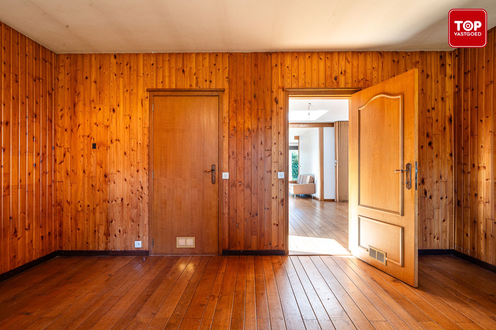 Modernistische bungalow uit de jaren '70 met prachtig zicht, veel potentieel en ideale ligging foto 25