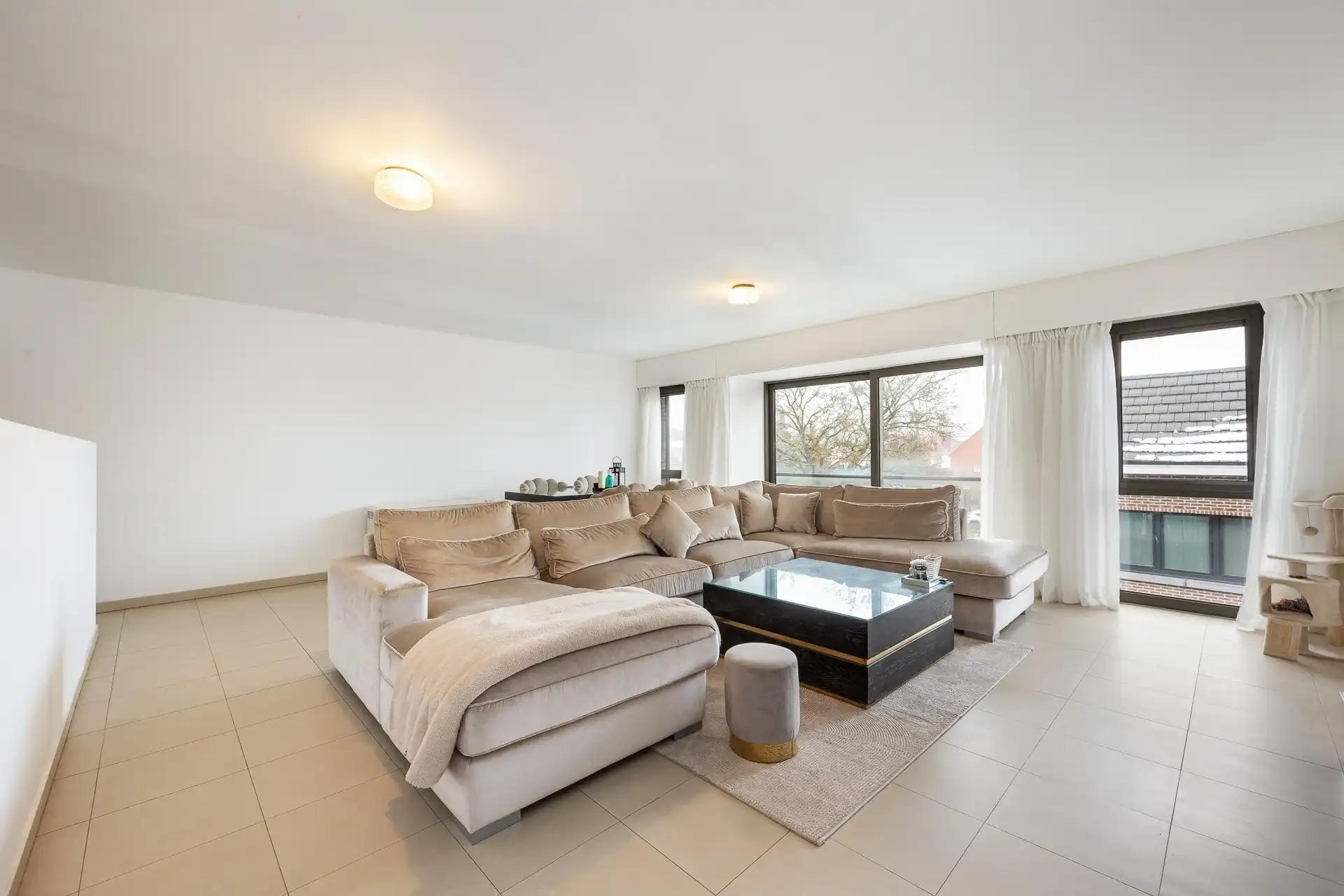 Ruim appartement (Bj 2005) met 3 mooie slaapkamers foto 6