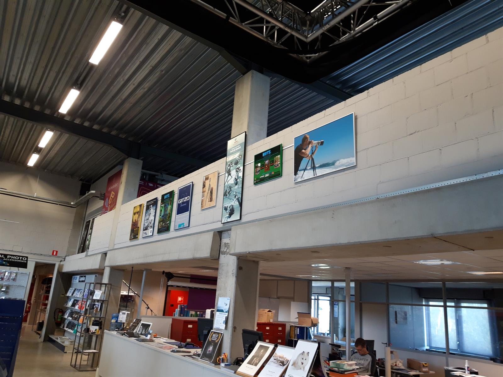 Magazijn, kantoren en toonzaal te huur in Aartselaar foto 8