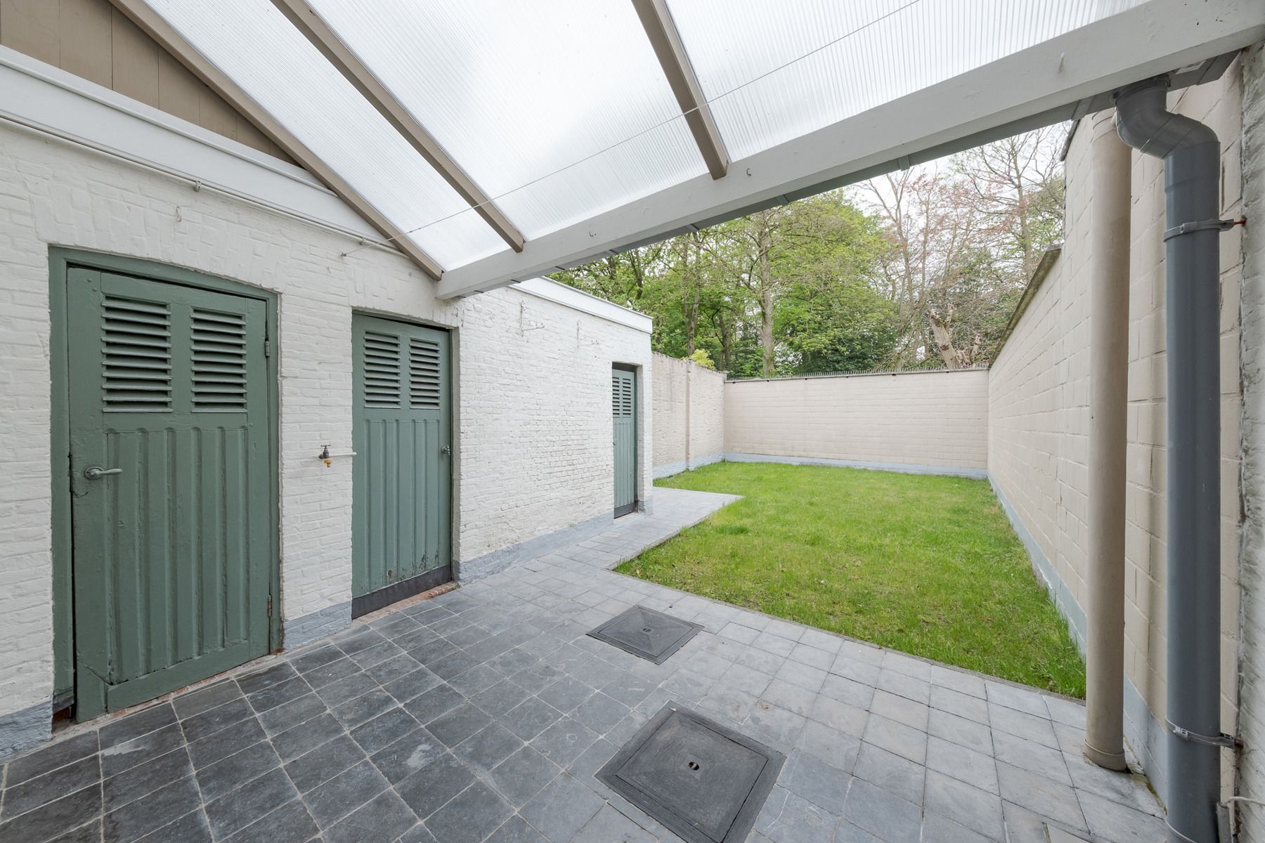Uniek gerestaureerde meesterwoning met parktuin foto 3