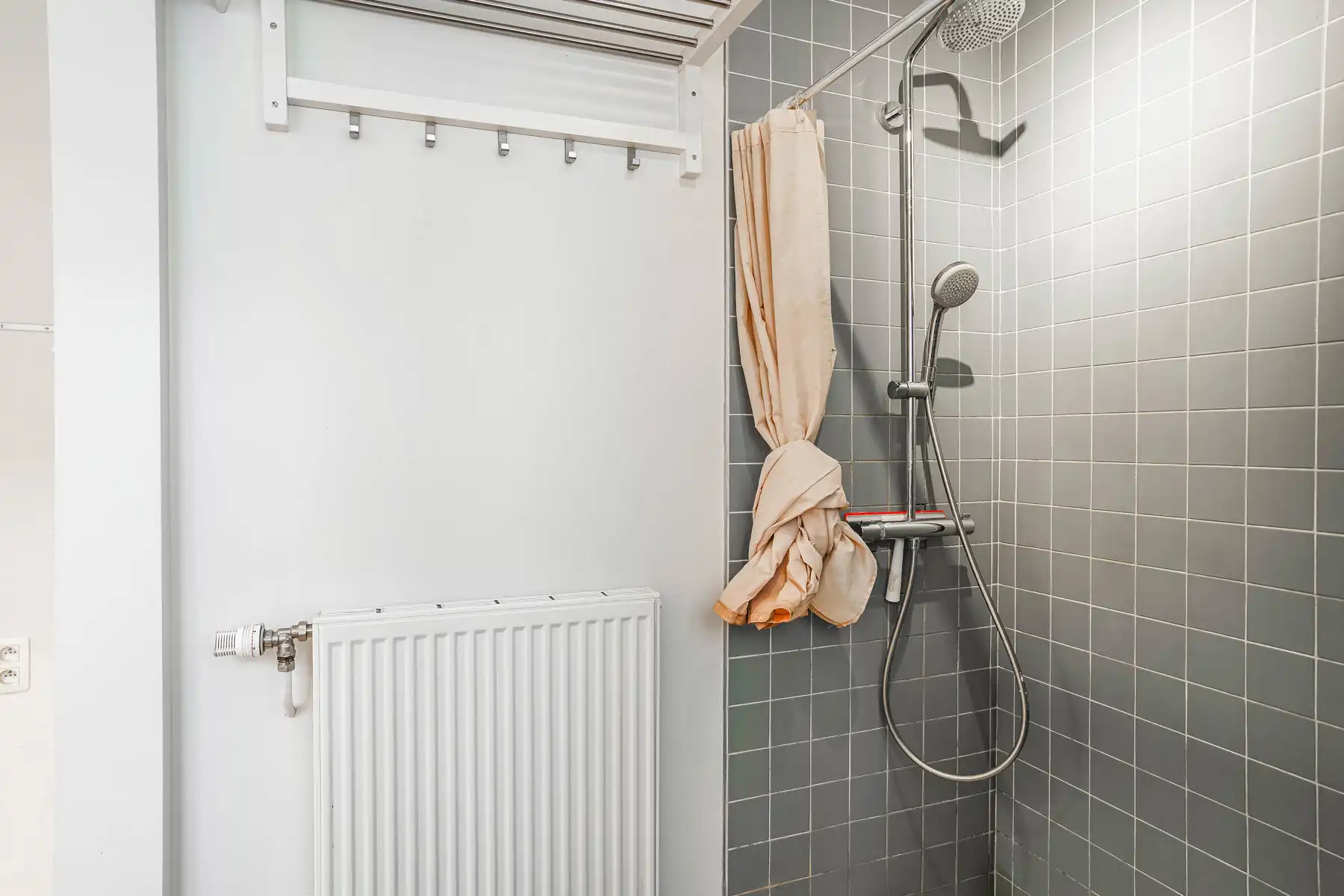 Compact appartement met private autostaanplaats te huur in centrum Londerzeel. foto 13