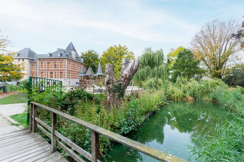 Ruim en lumineus, instapklaar 2 slpk. app. met terras en zicht op het groen+P! foto 20