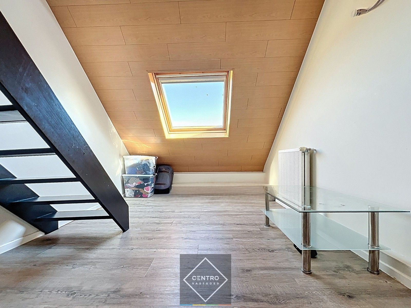 DUPLEX appartement te huur in het hartje van Roeselare. foto 8