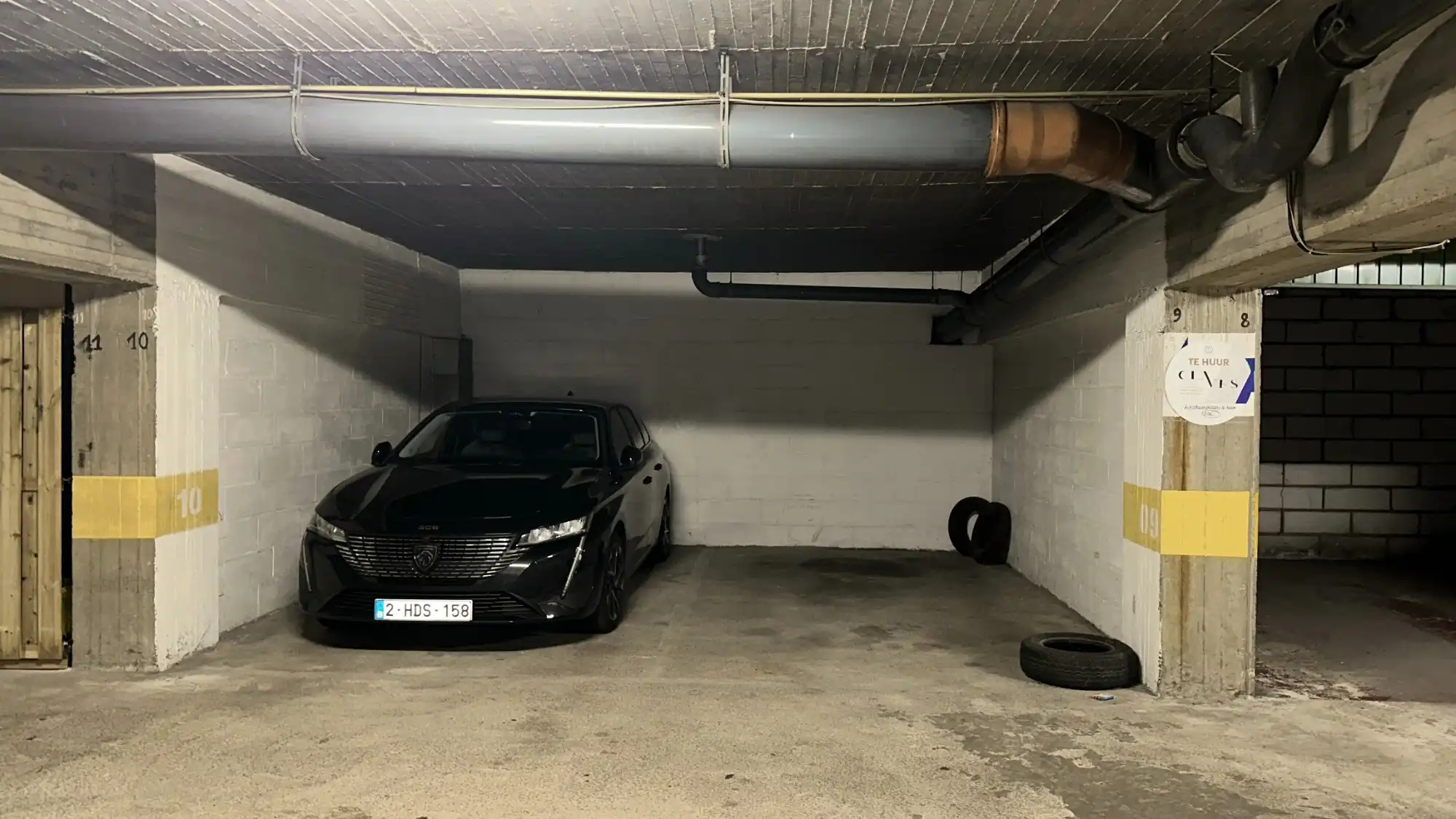 Centraal gelegen autostaanplaats foto 5