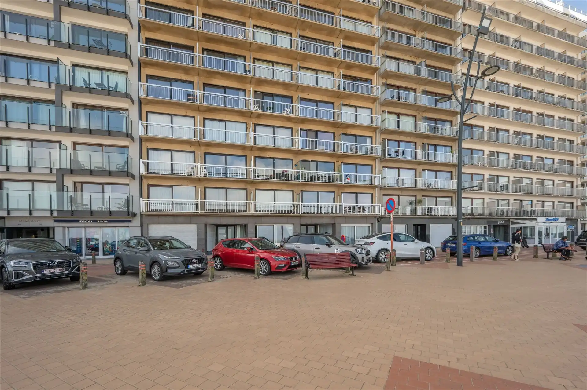 Wonen met de zee als decor – volledig gerenoveerde studio met terras foto 11