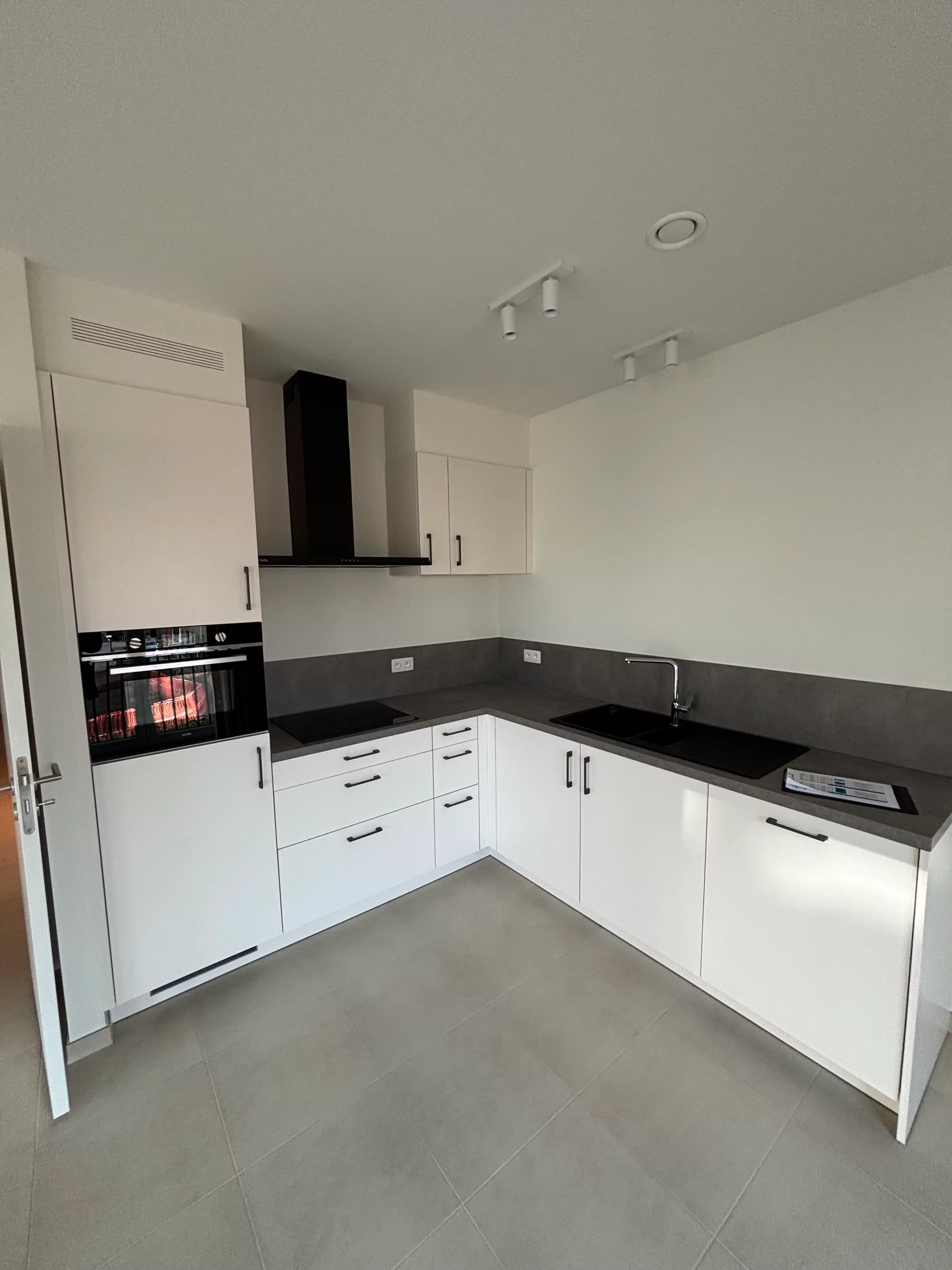 Te Huur – Modern Nieuwbouwappartement met ruim terras op de Oude Kodak-site in Koningslo! foto 12