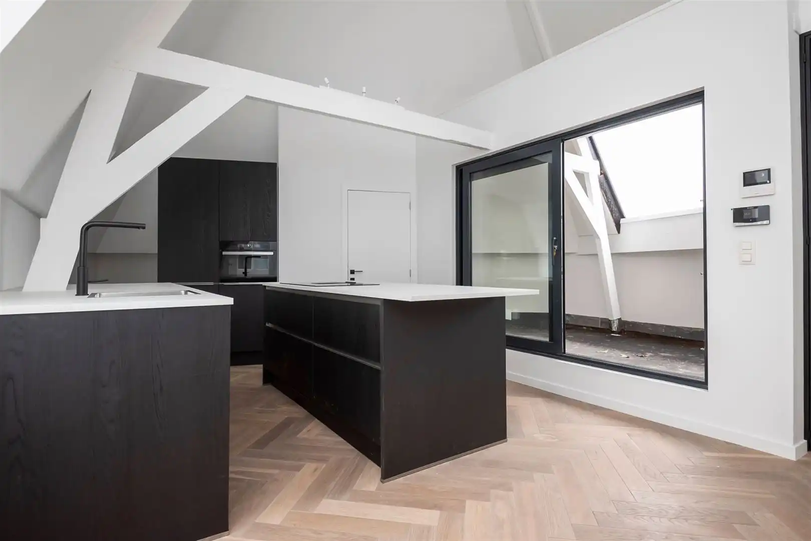 Majestueus burgerhuis met studio foto 28