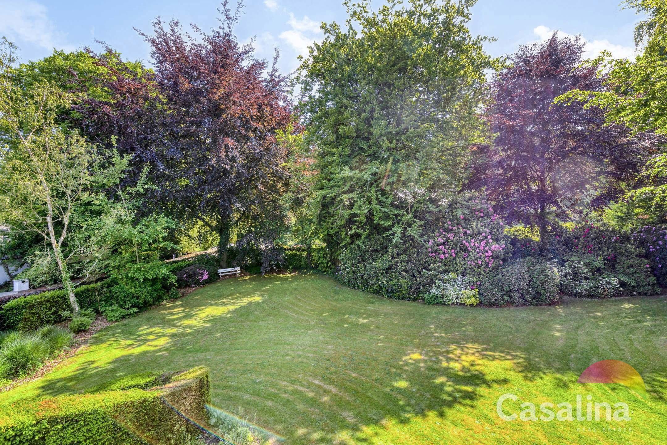 Te renoveren villa + bouwperceel in Kraainem foto 26