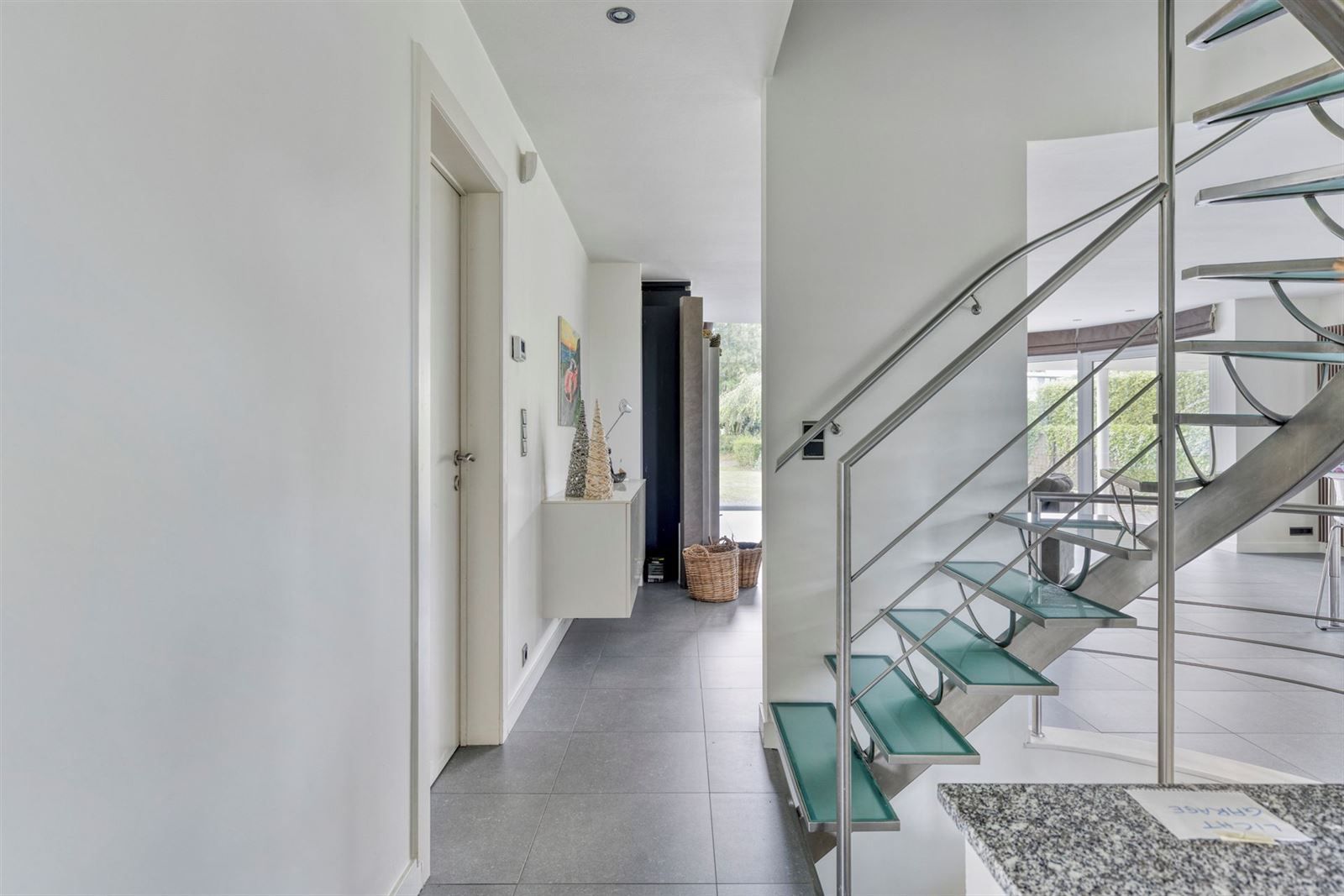 Ruime villa te huur op rustige locatie foto 17