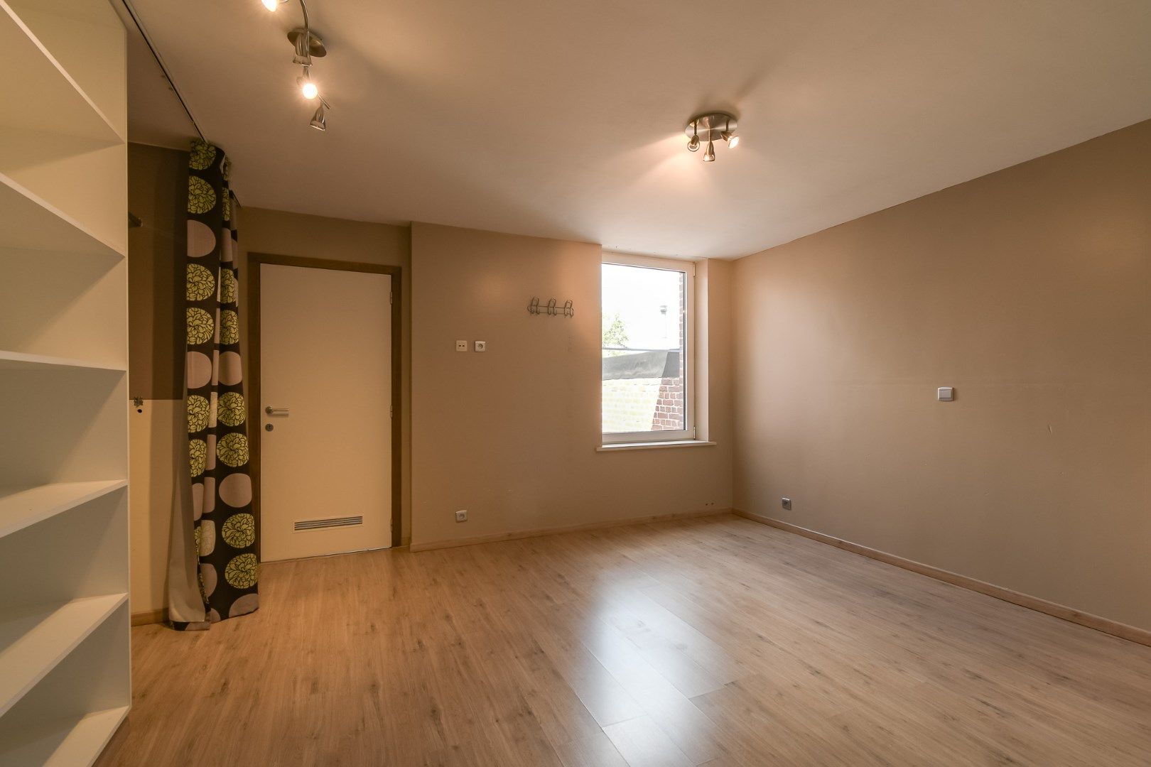 Instapklare woning op een rustige ligging! foto 7