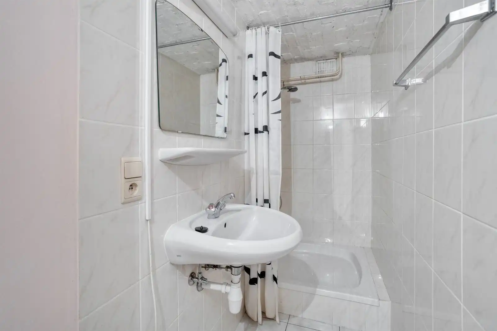 Woning + atelier + weide op een terrein van 59a79ca foto 31
