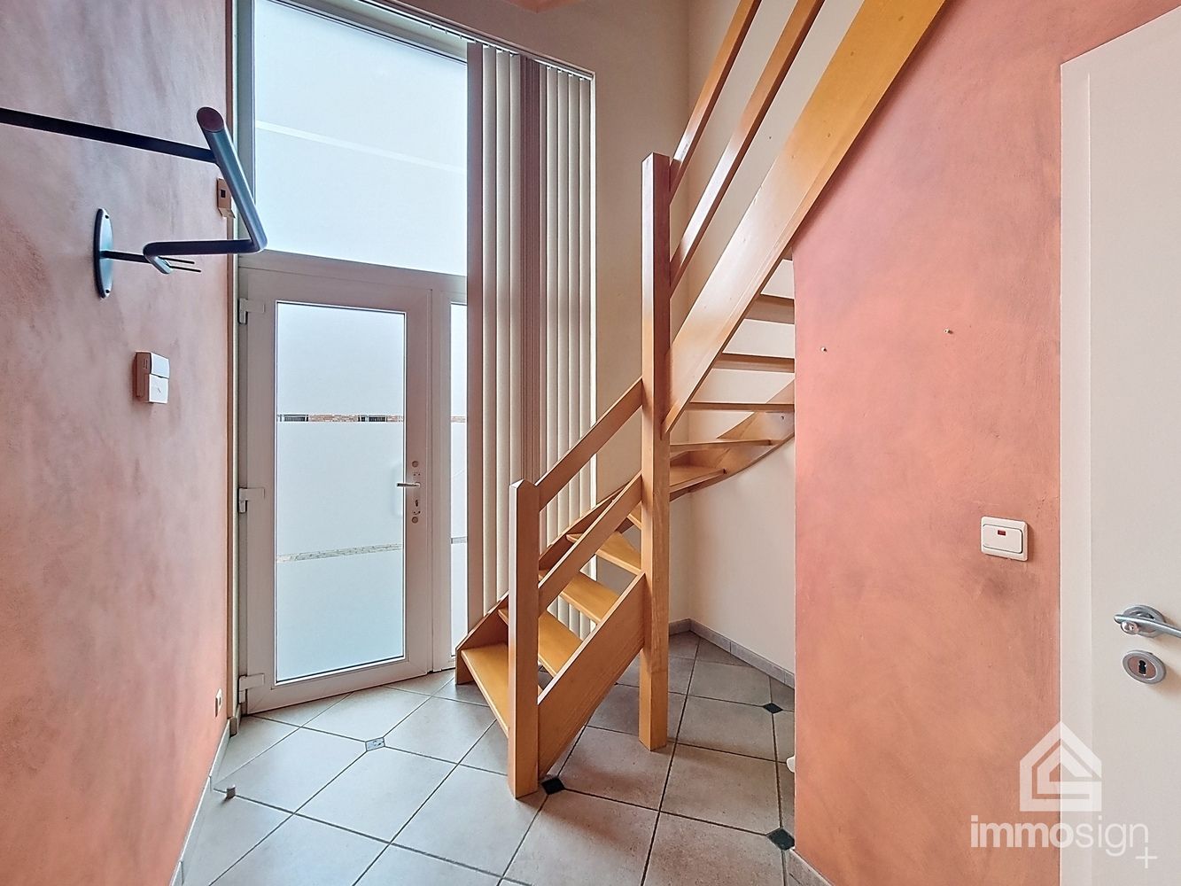 Instapklare gezinswoning met veranda en tuin in het hart van Kaulille foto 2