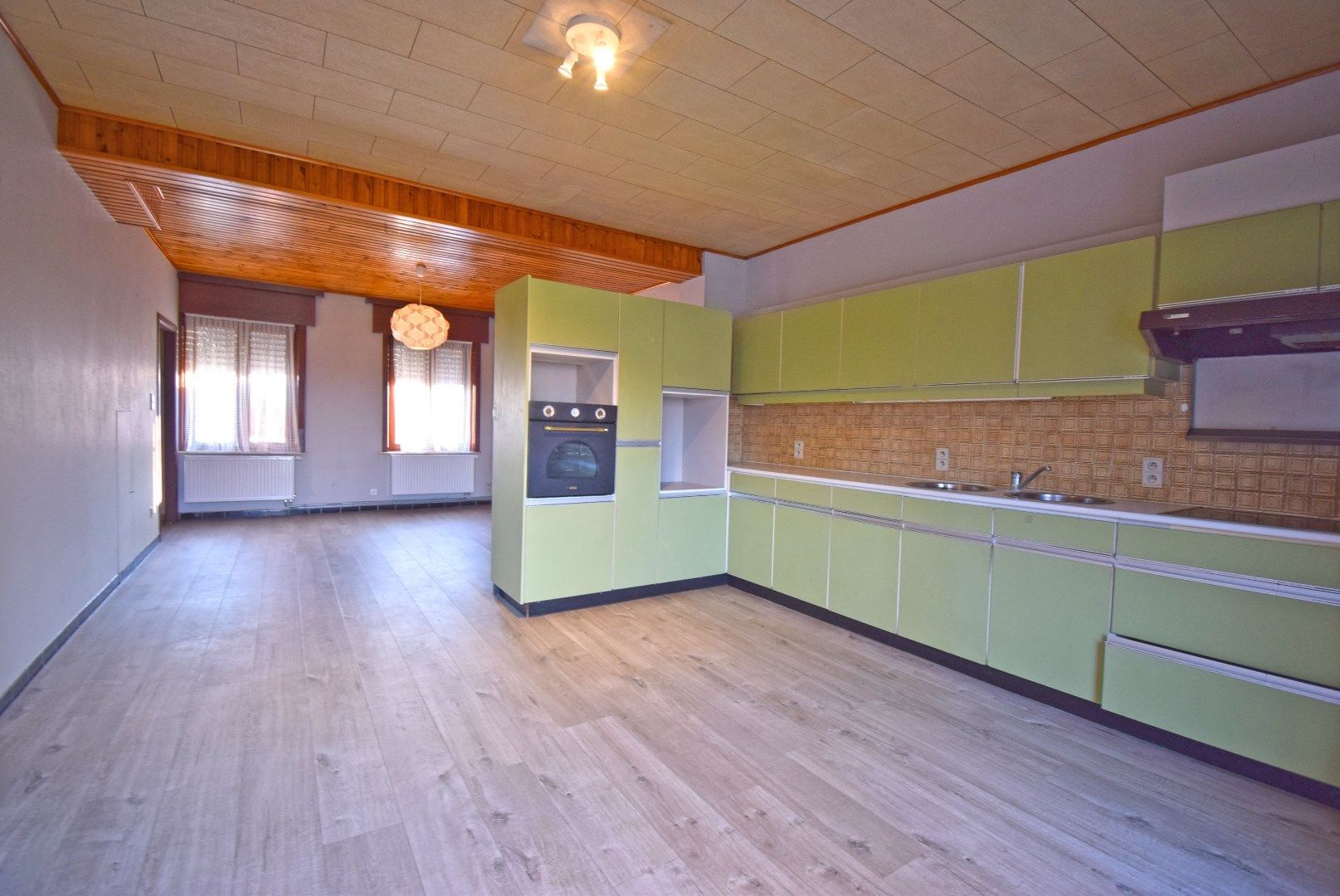 GEZELLIG APPARTEMENT MET RUIM & ZONNIG TERRAS foto 3