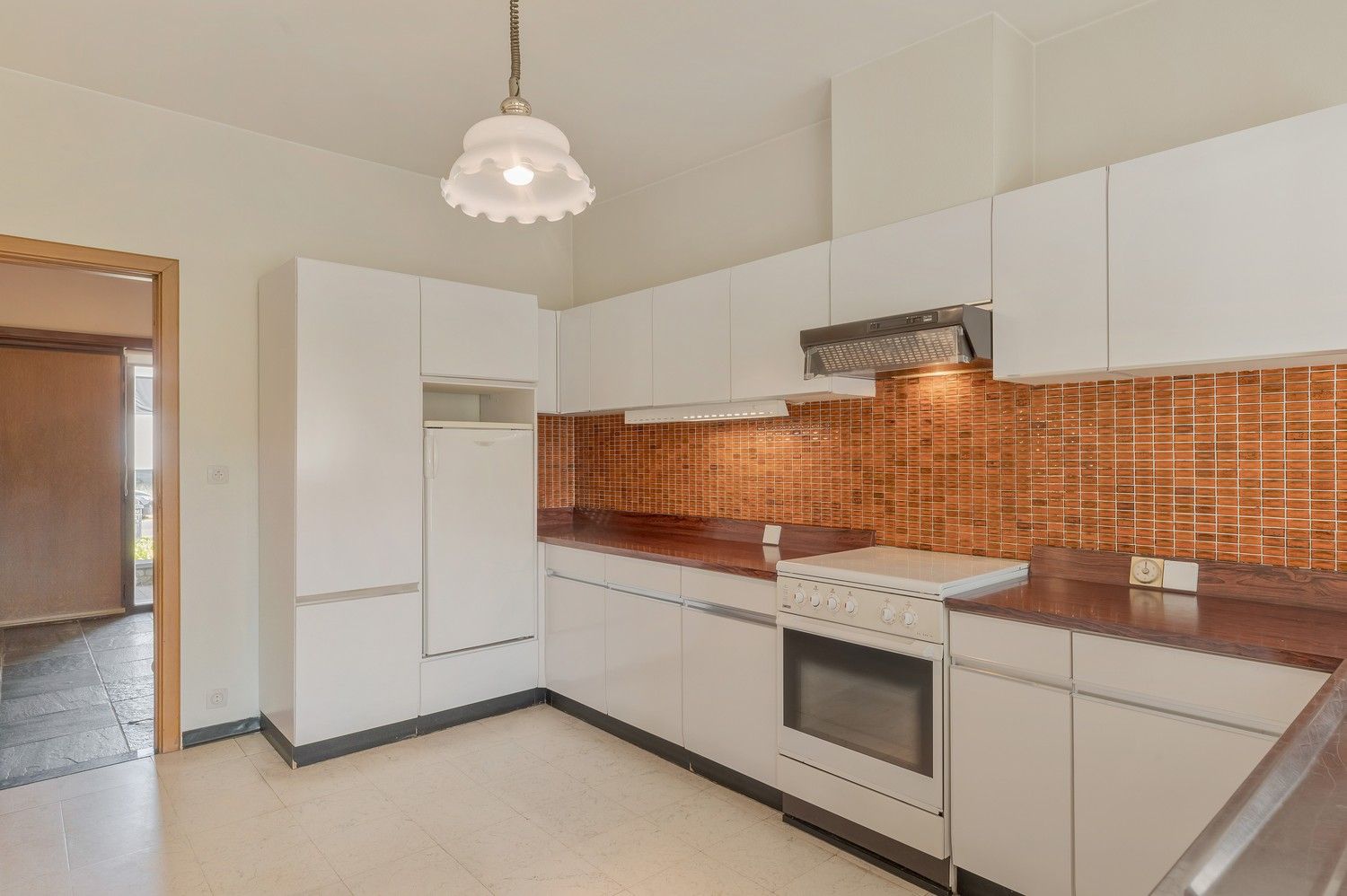 Te renoveren woning  – rust en groen uitzicht gegarandeerd foto 17