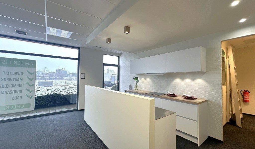 Handelsruimte te huur op zichtlocatie aan N46 te Erpe-Mere foto 10