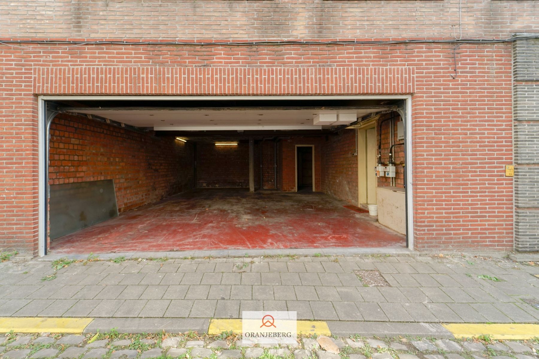 te huur : grote garage voor minimum 2 wagens foto 14