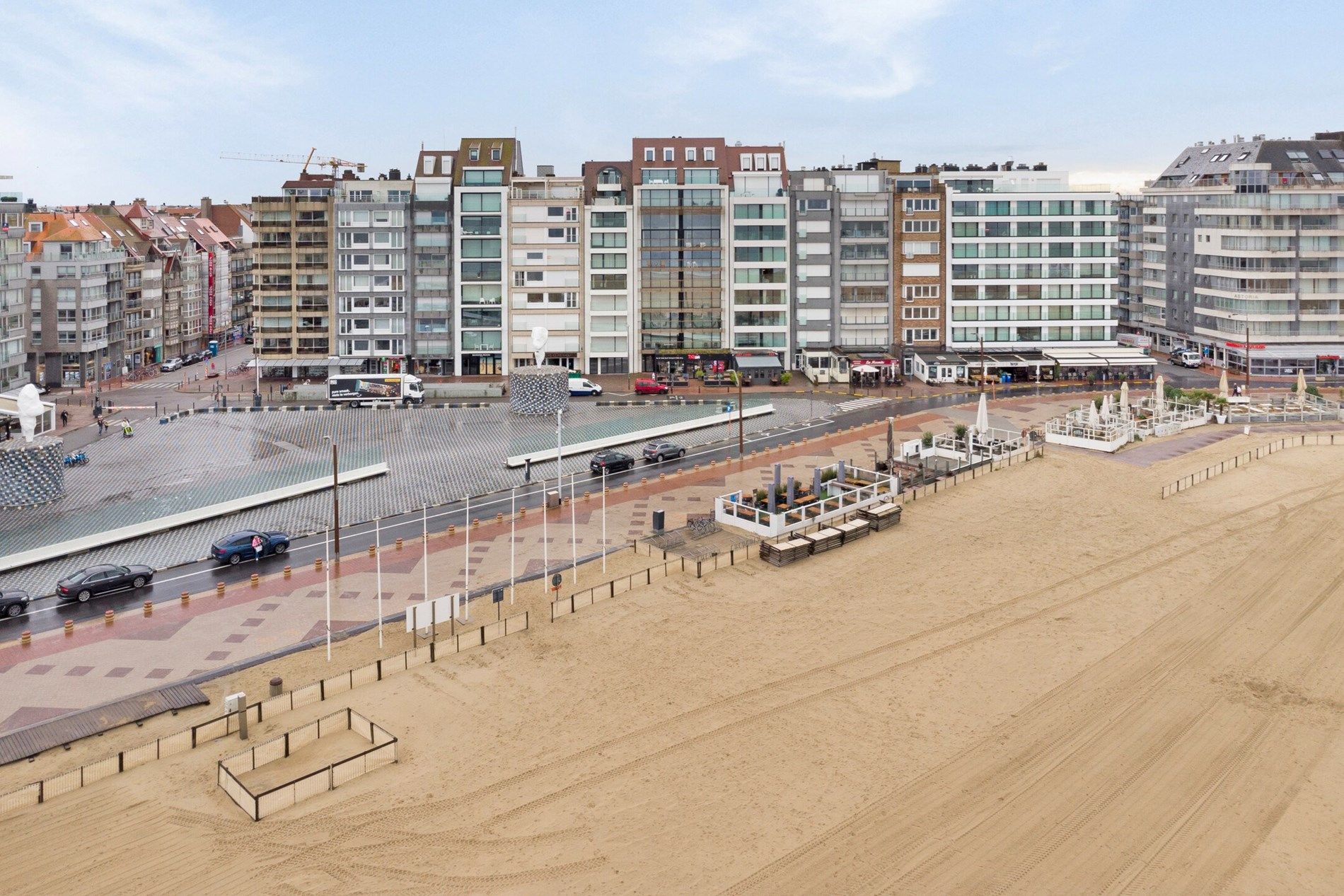 Gezellig één slaapkamer appartement met frontaal zeezicht gelegen op het Rubensplein te Knokke. foto 22