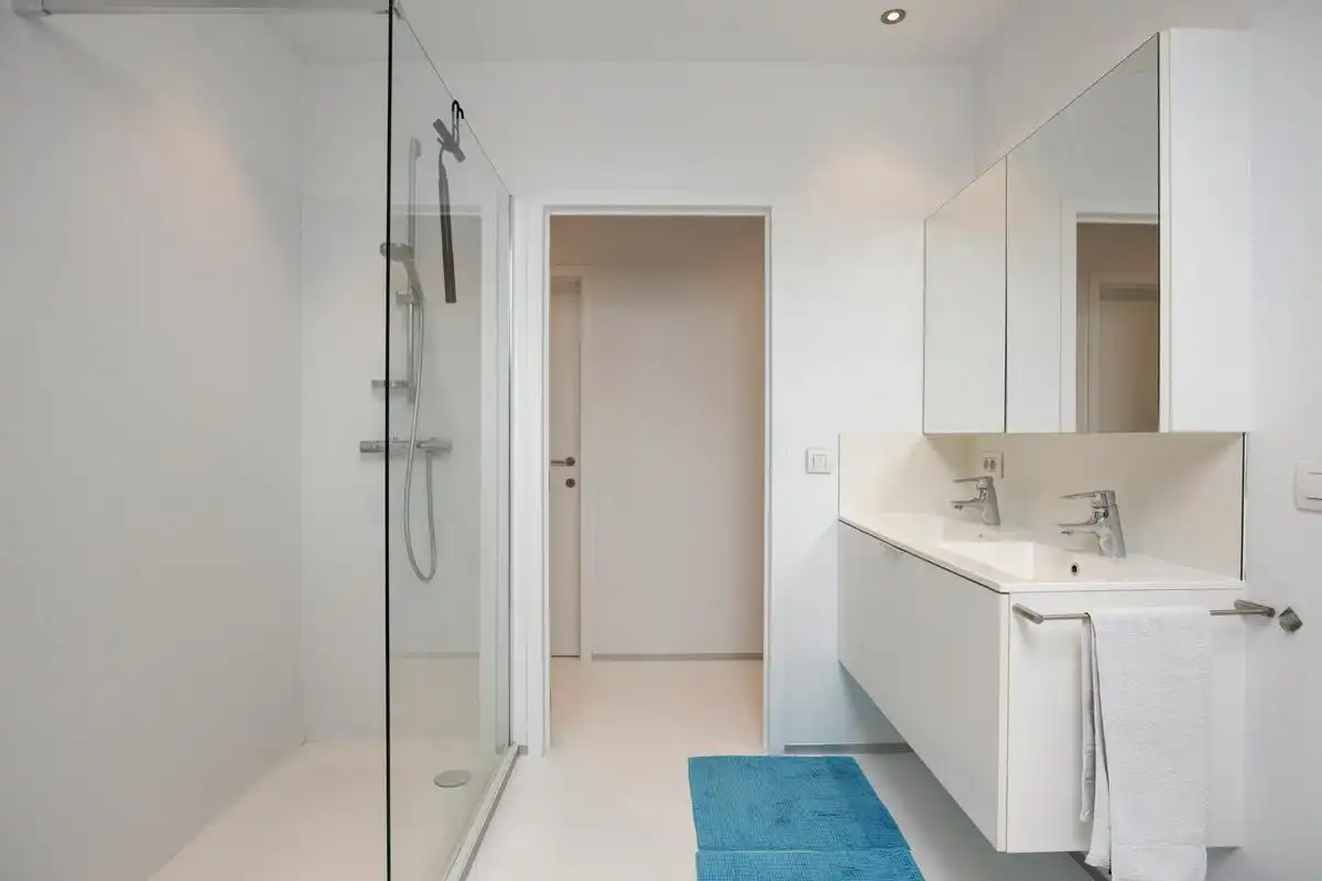 Verhuurde opbrengsteigendom met handelsruimte en duplex  foto 19