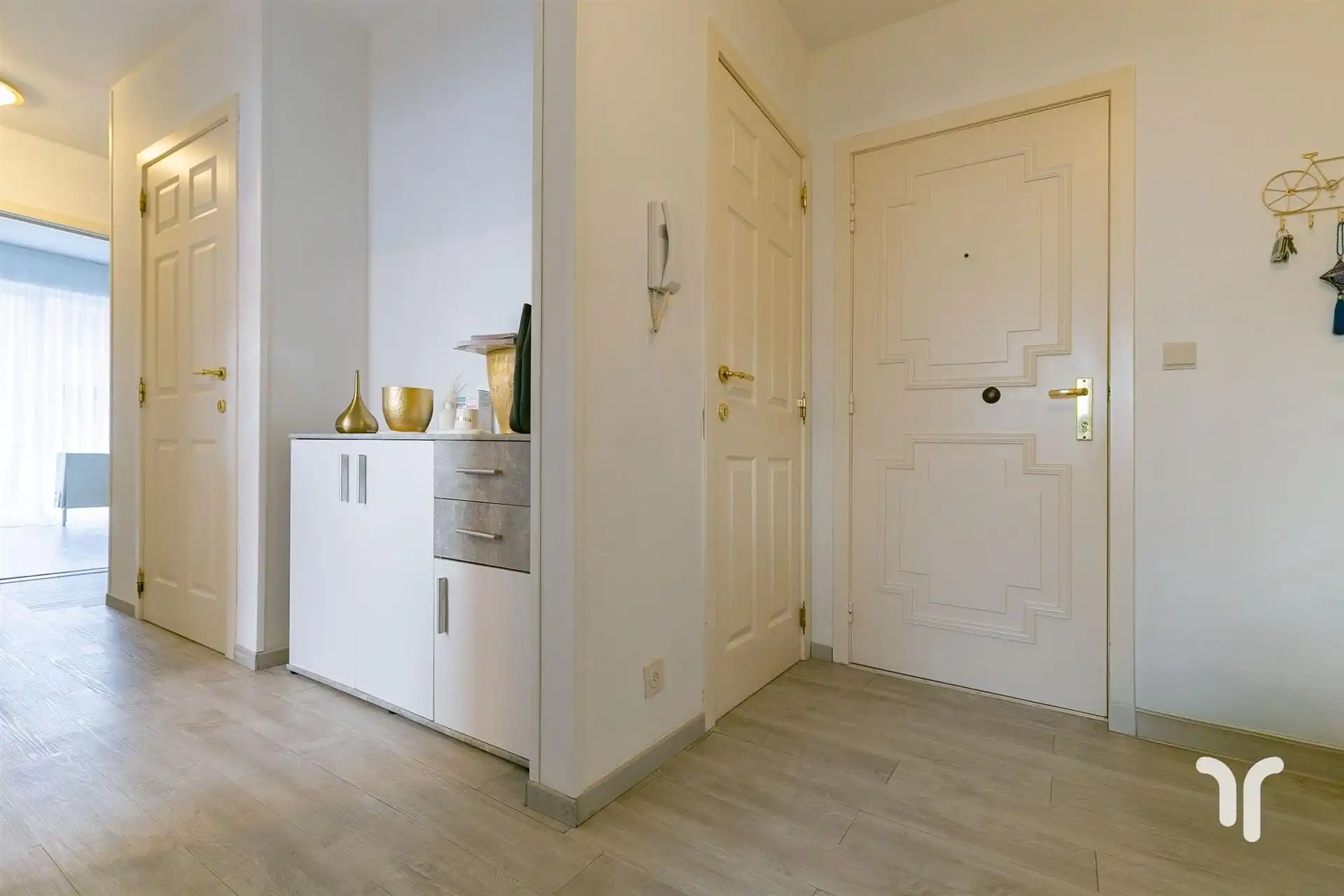 Instapklaar appartement met 3 slaapkamers foto 3
