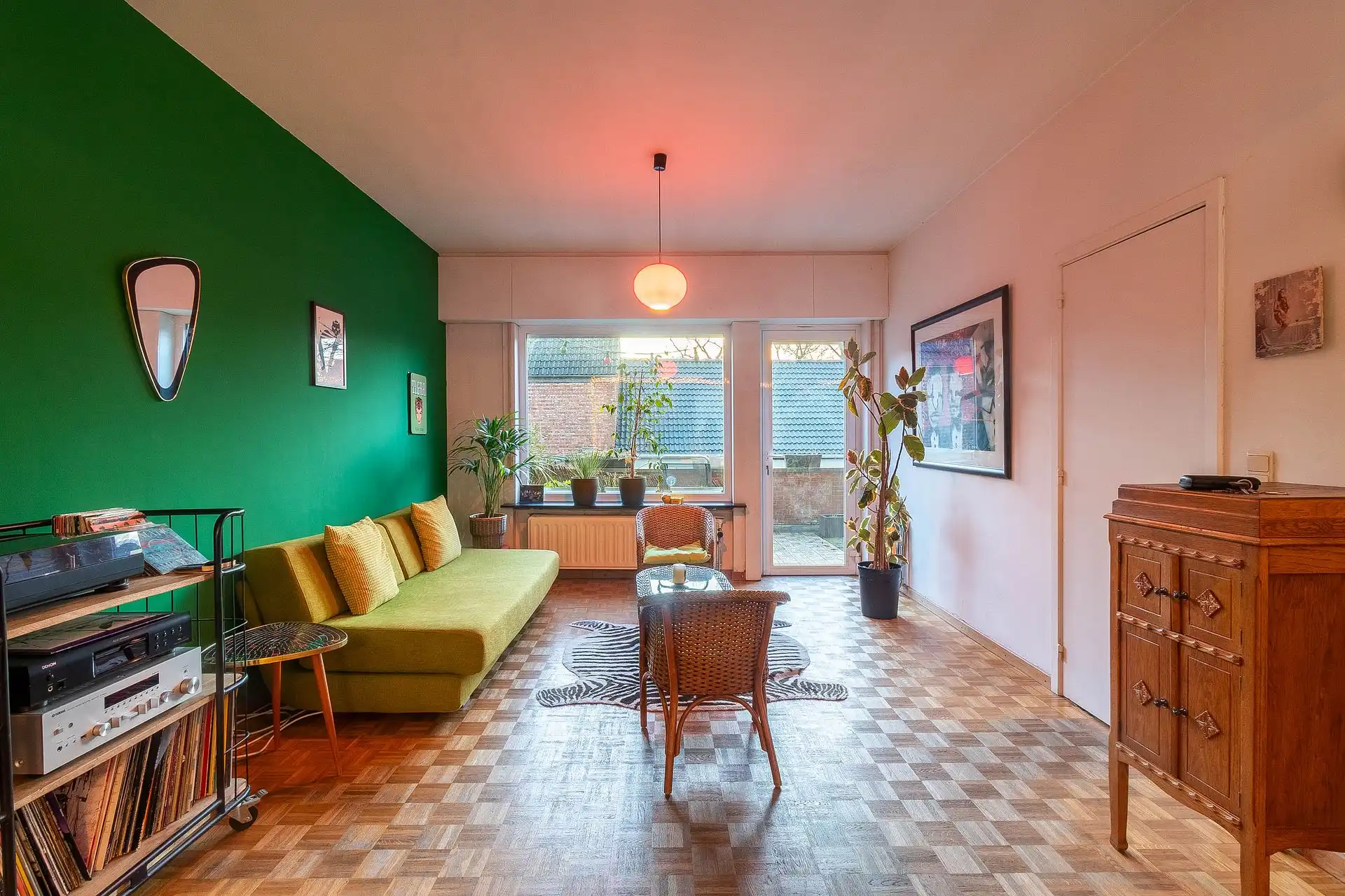 Handelshuis met ruim duplexappartement foto 3