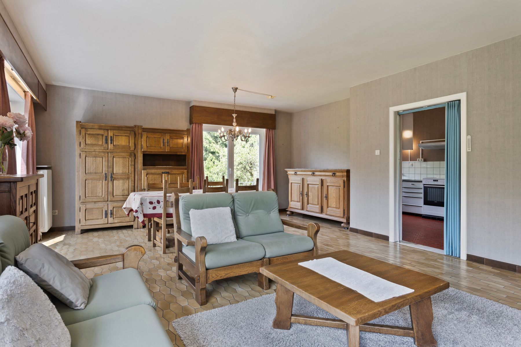 Villa met 4 slpk, tuin, garage en uitbreidingsmogelijkheden! foto 8
