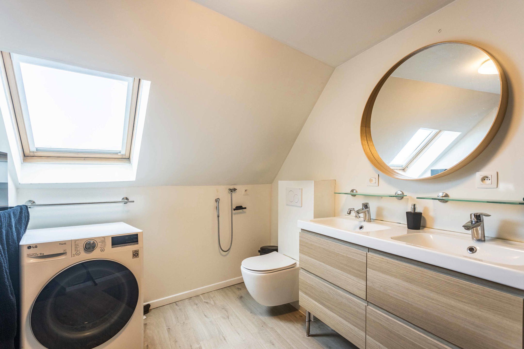 Interessante opportuniteit; gerenoveerde woning met tuin!  foto 17