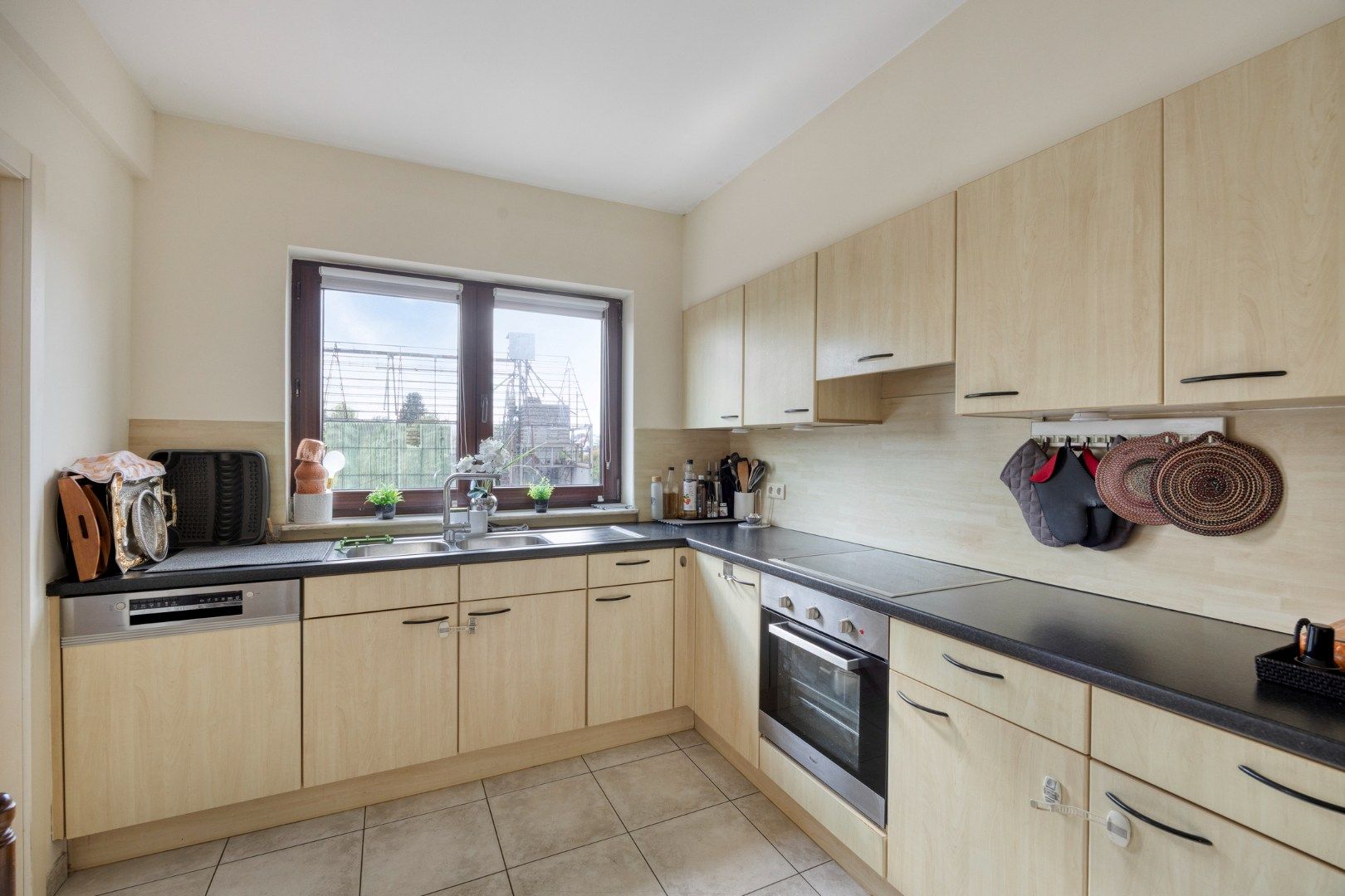 TE KOOP - Op zoek naar een energiezuinige en lichtrijke 2-slpk appartement in Merchtem? Welkom Home! foto 9