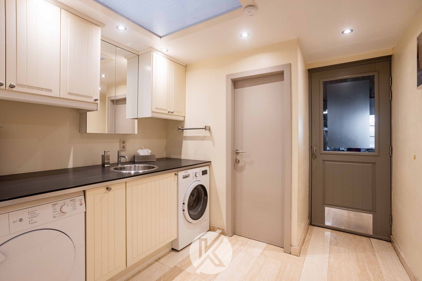 Charmante halfopen woning met ruime loods van 130 m² foto 16