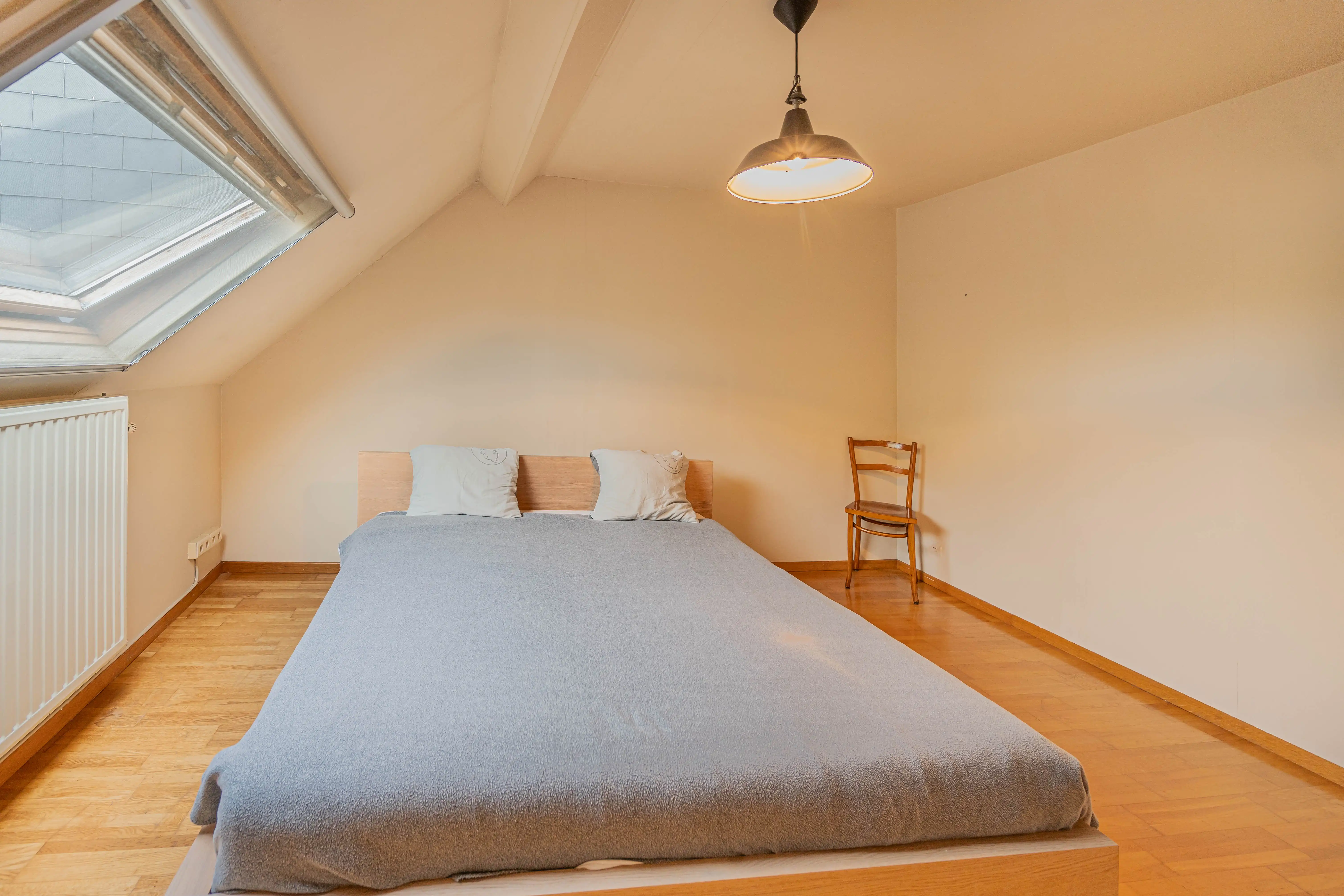 Ruime woning met 5 slaapkamers, inpandig magazijn en tuin foto 18