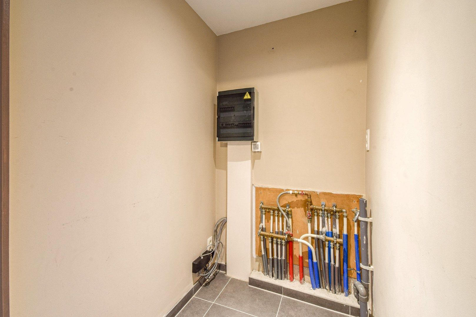 Ruim gelijkvloers appartement met 2 slaapkamers en groot terras in het centrum van Gistel foto 8