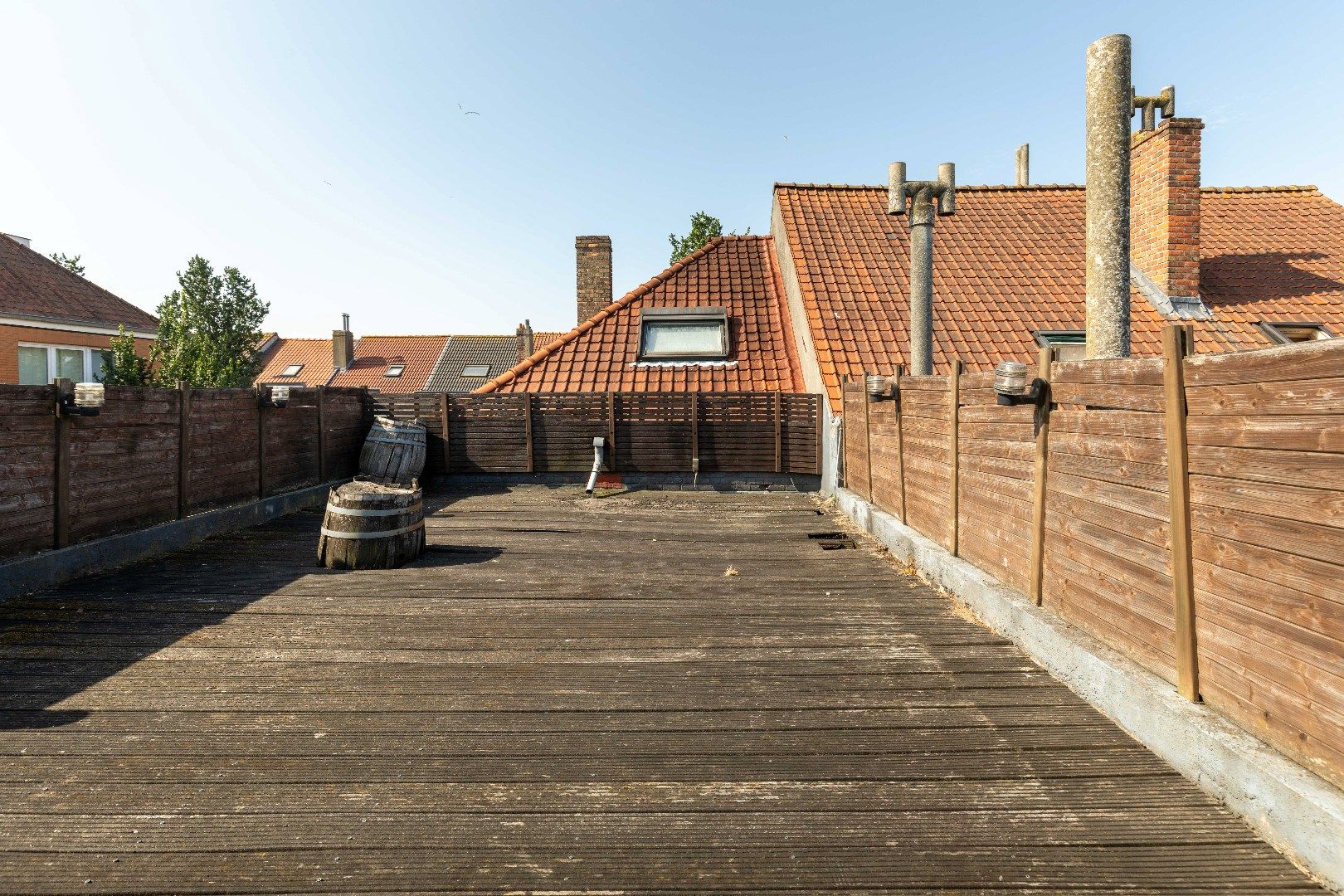 Opbrengsteigendom van handelszaak en 3 panden op commerciële ligging in Zandvoorde. foto 23