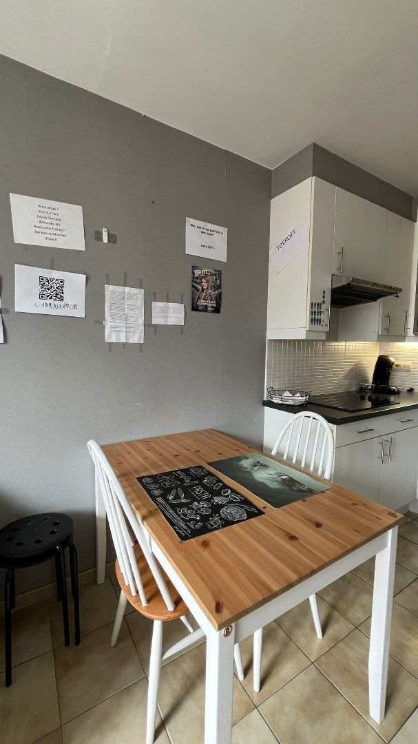 Centraal gelegen 1-slpk appartement aan UZ Gent! foto 9