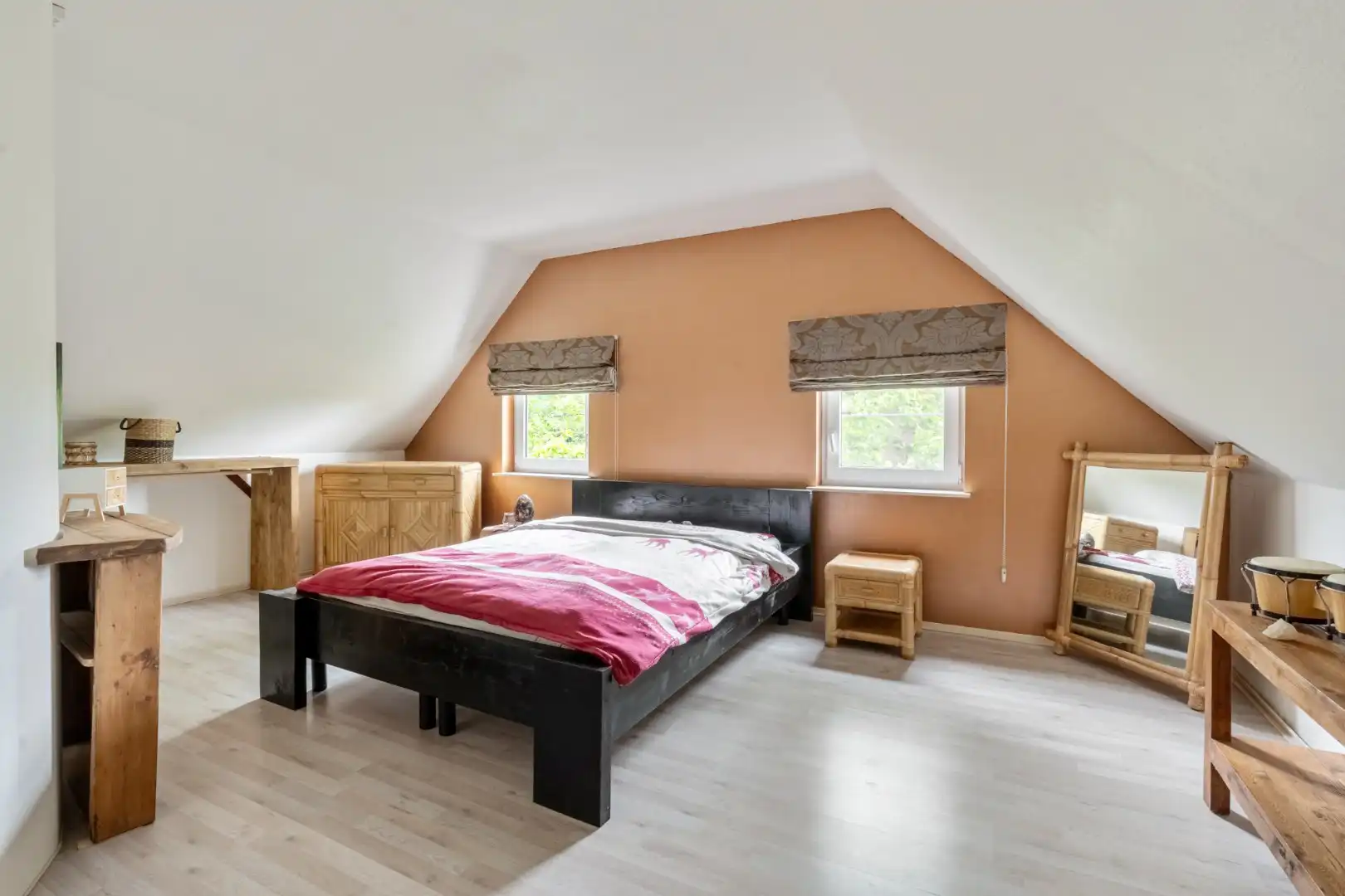 Ruime, zeer rustig gelegen woning op een perceel 29a90ca te Molenbeersel - een deelgemeente van Kinrooi!  foto 16