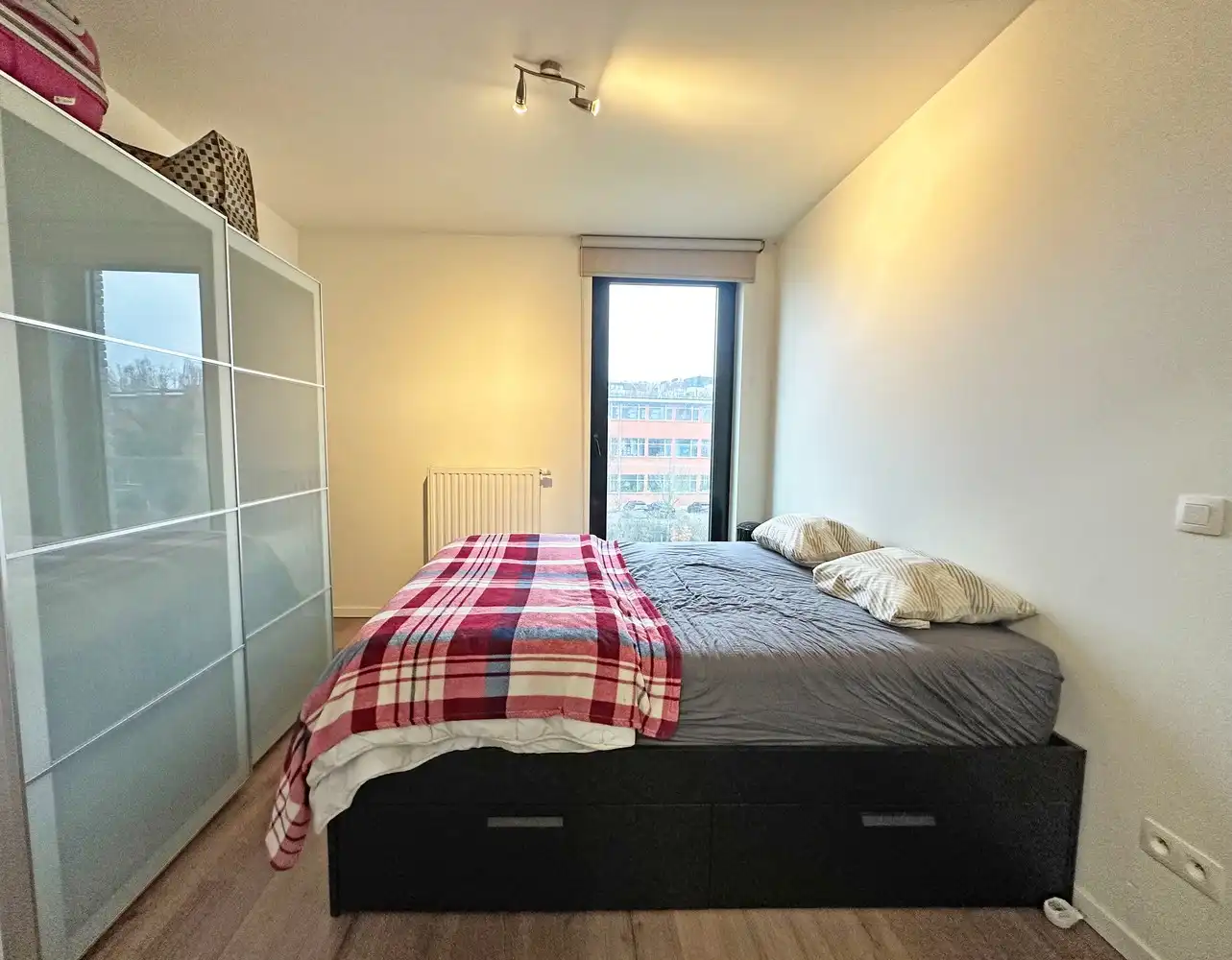 Modern 1 slaapkamer appartement in Antwerpen! foto 9