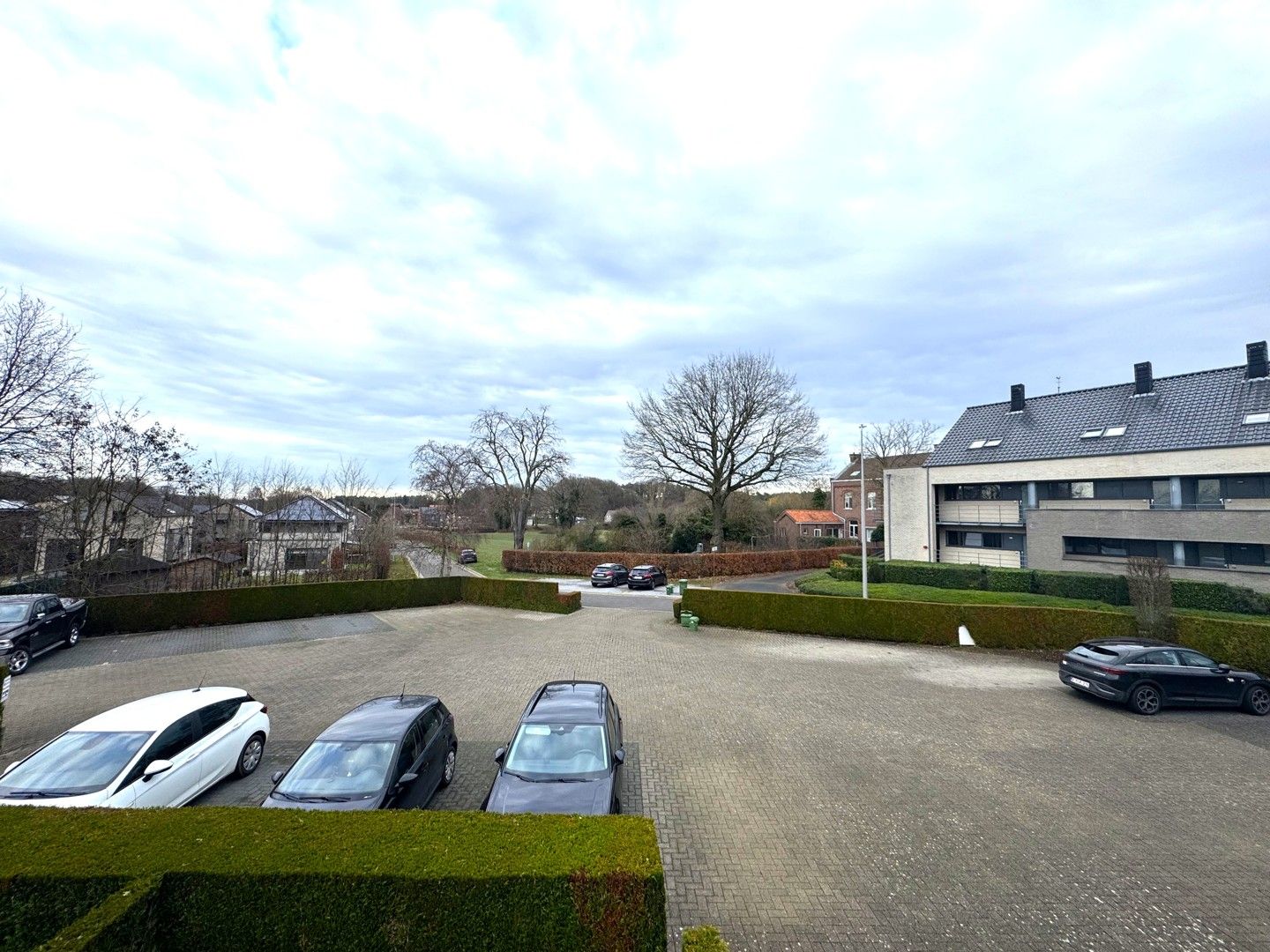 Appartement met 2 slaapkamers en 2 terrassen te huur in As foto 15