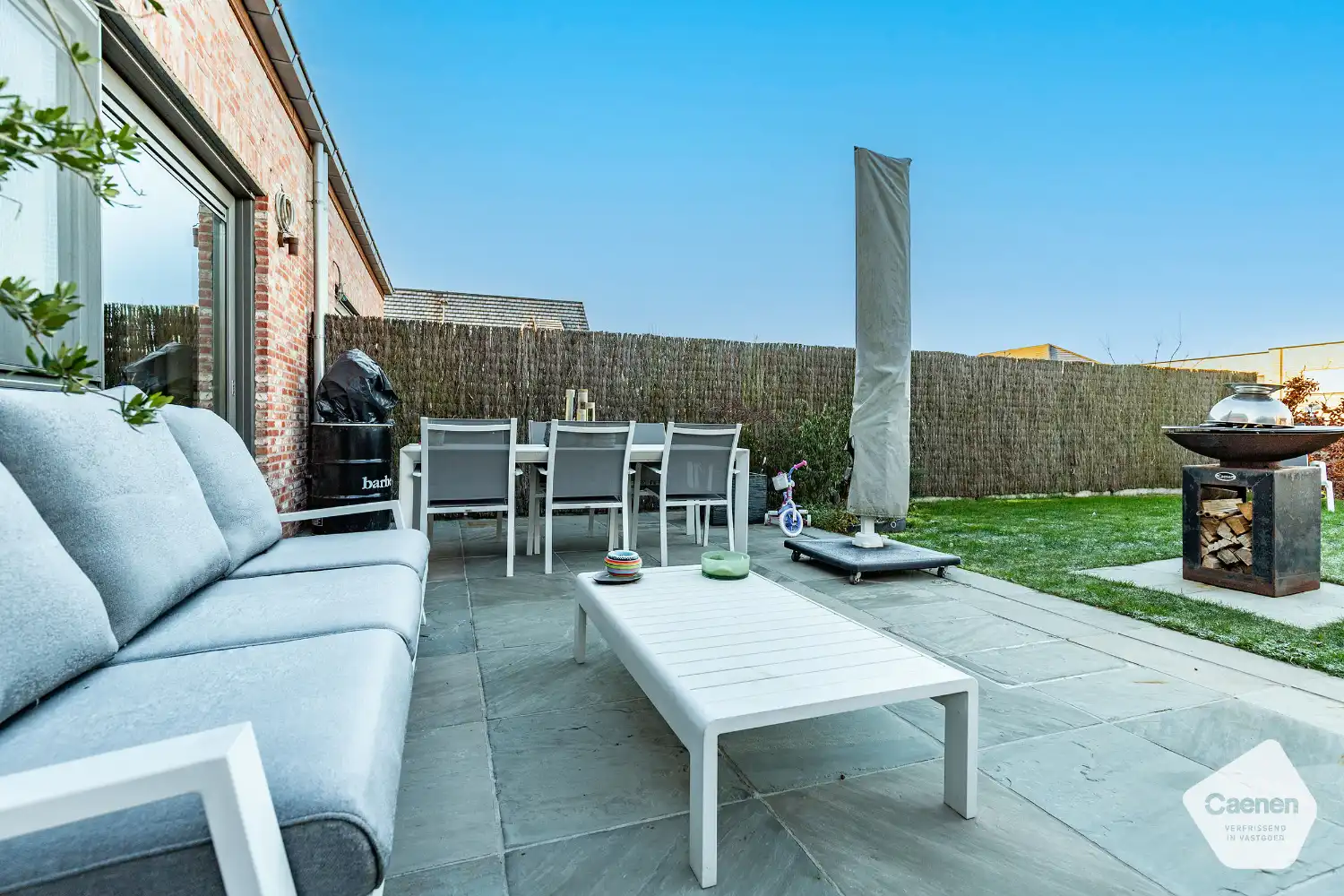 Recente instapklare woning ( BJ 2021) in een doodlopende straat met 4 slaapkamers, carport en tuin. foto 18